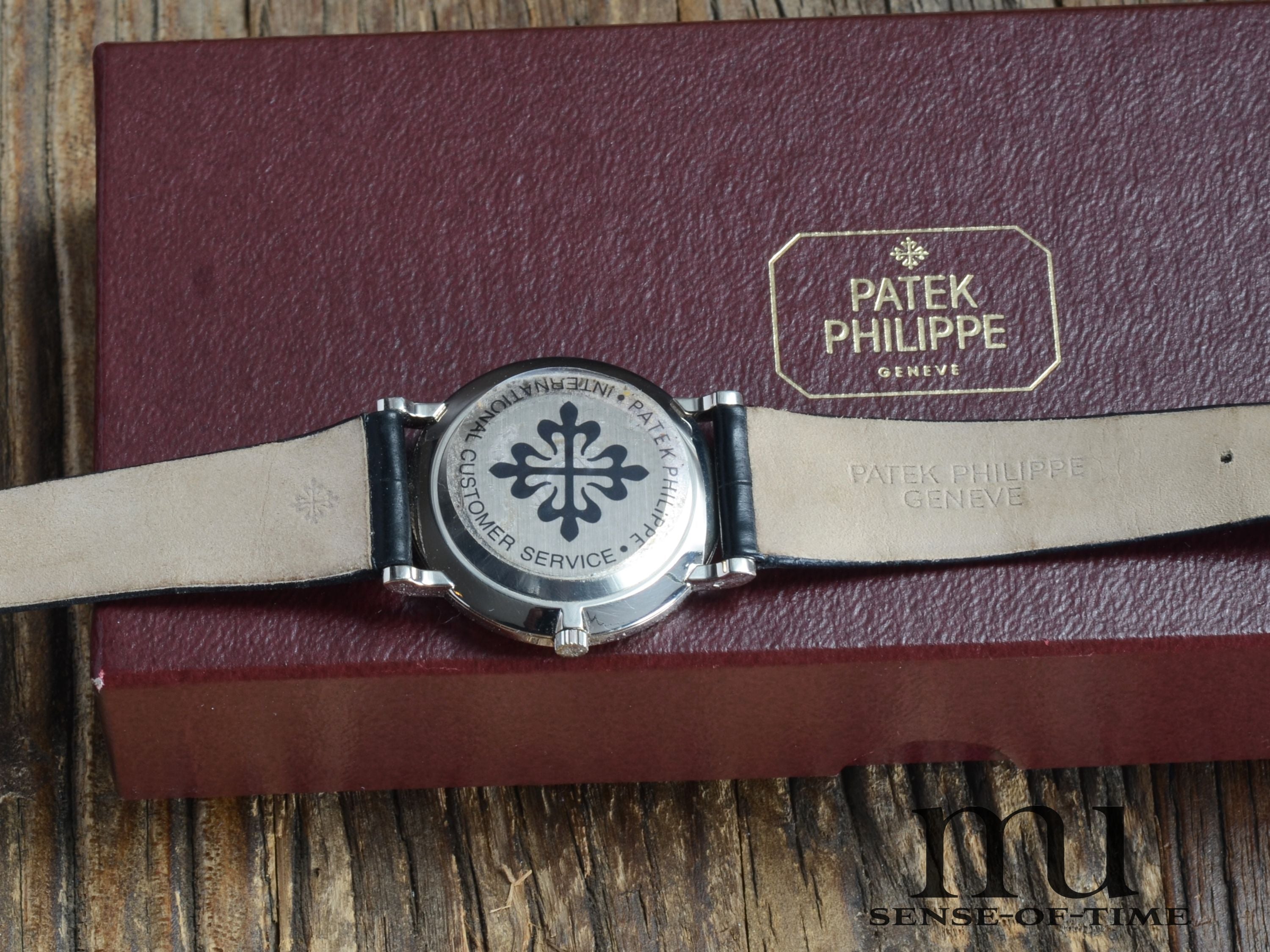 Patek Philippe Calatrava Officer 18kt Weißgold, Ref.: 5022G