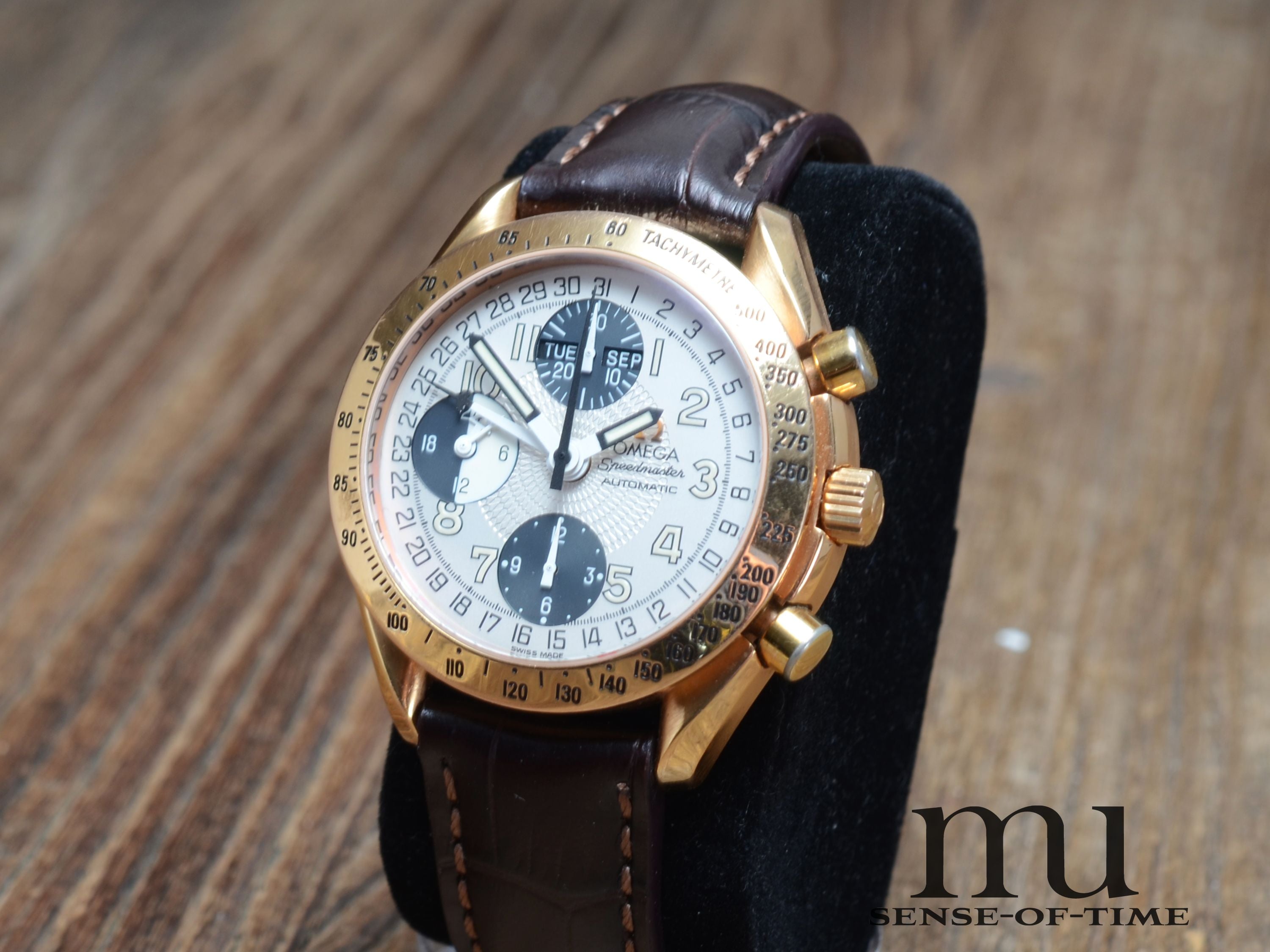 Omega Speedmaster MK40 Triple Date 18kt Gold Japan-Edition, Ref: 3623.33.01