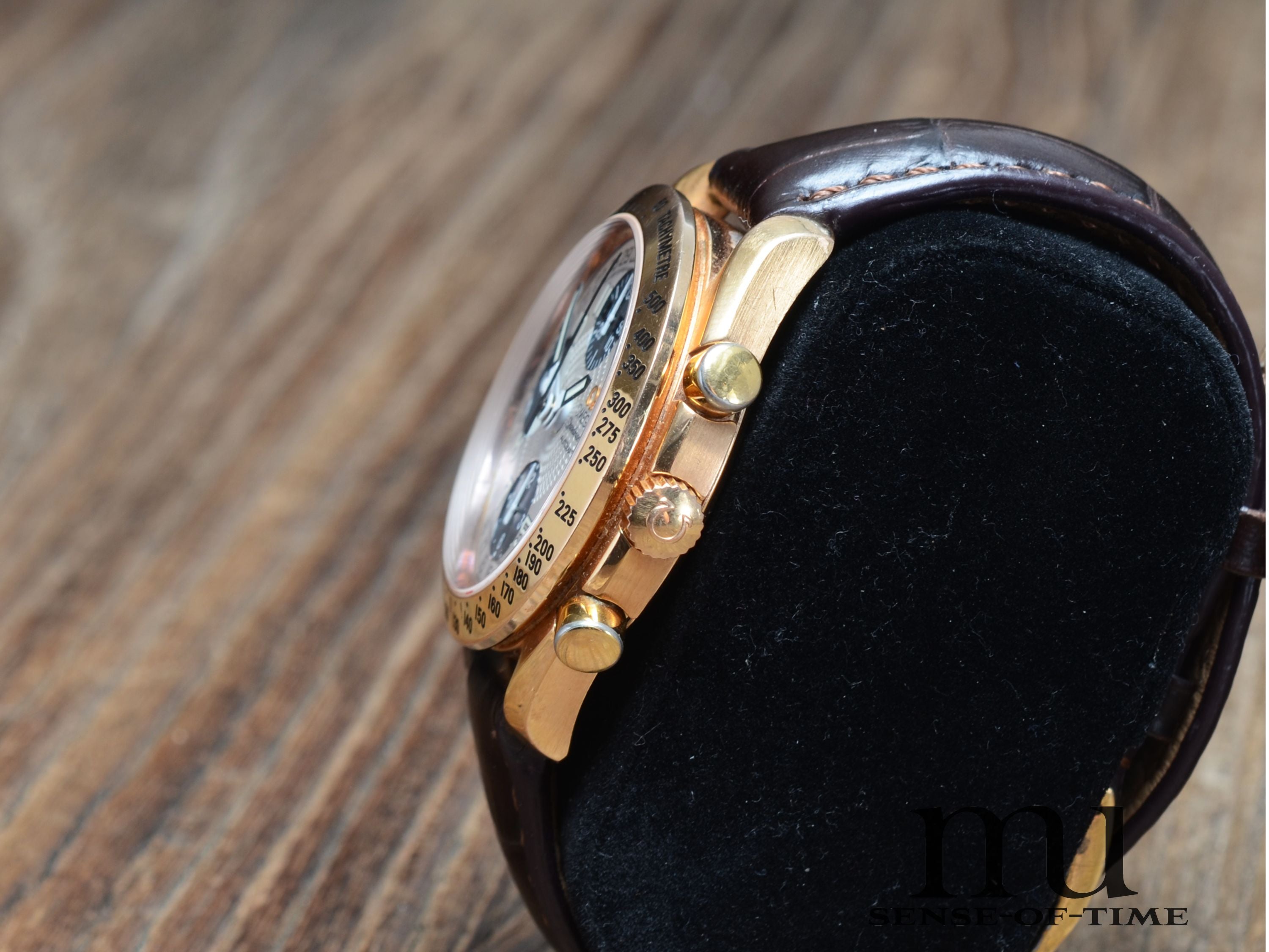 Omega Speedmaster MK40 Triple Date 18kt Gold Japan-Edition, Ref: 3623.33.01