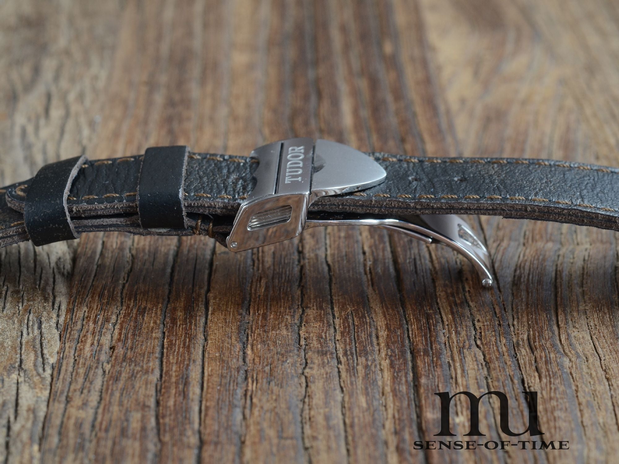 Zubehör: Tudor Vintage-Style Lederband mit Faltschließe, NOS