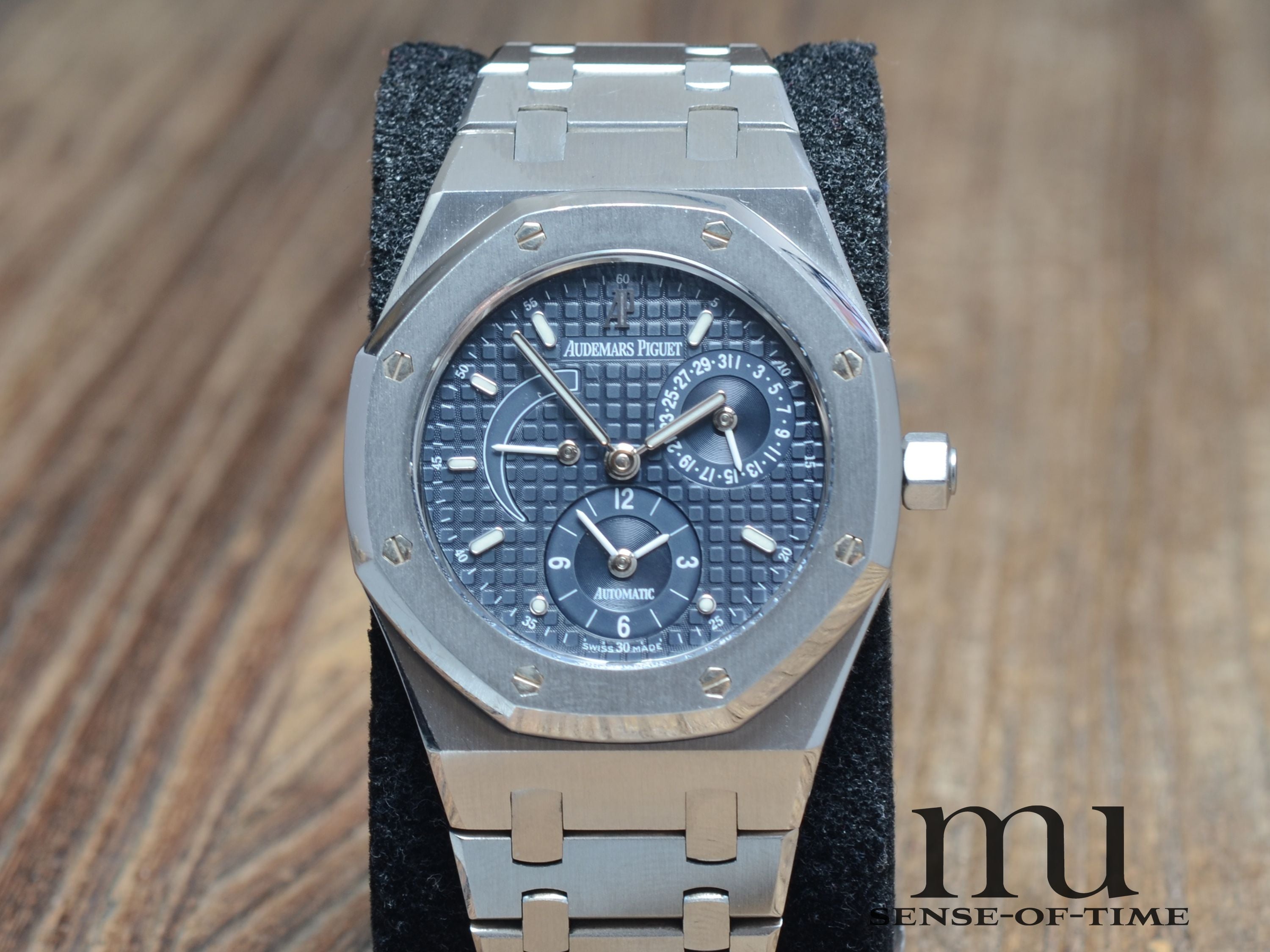 Audemars Piguet Royal Oak Dual Time Blue Dial, Ref.: 25730ST