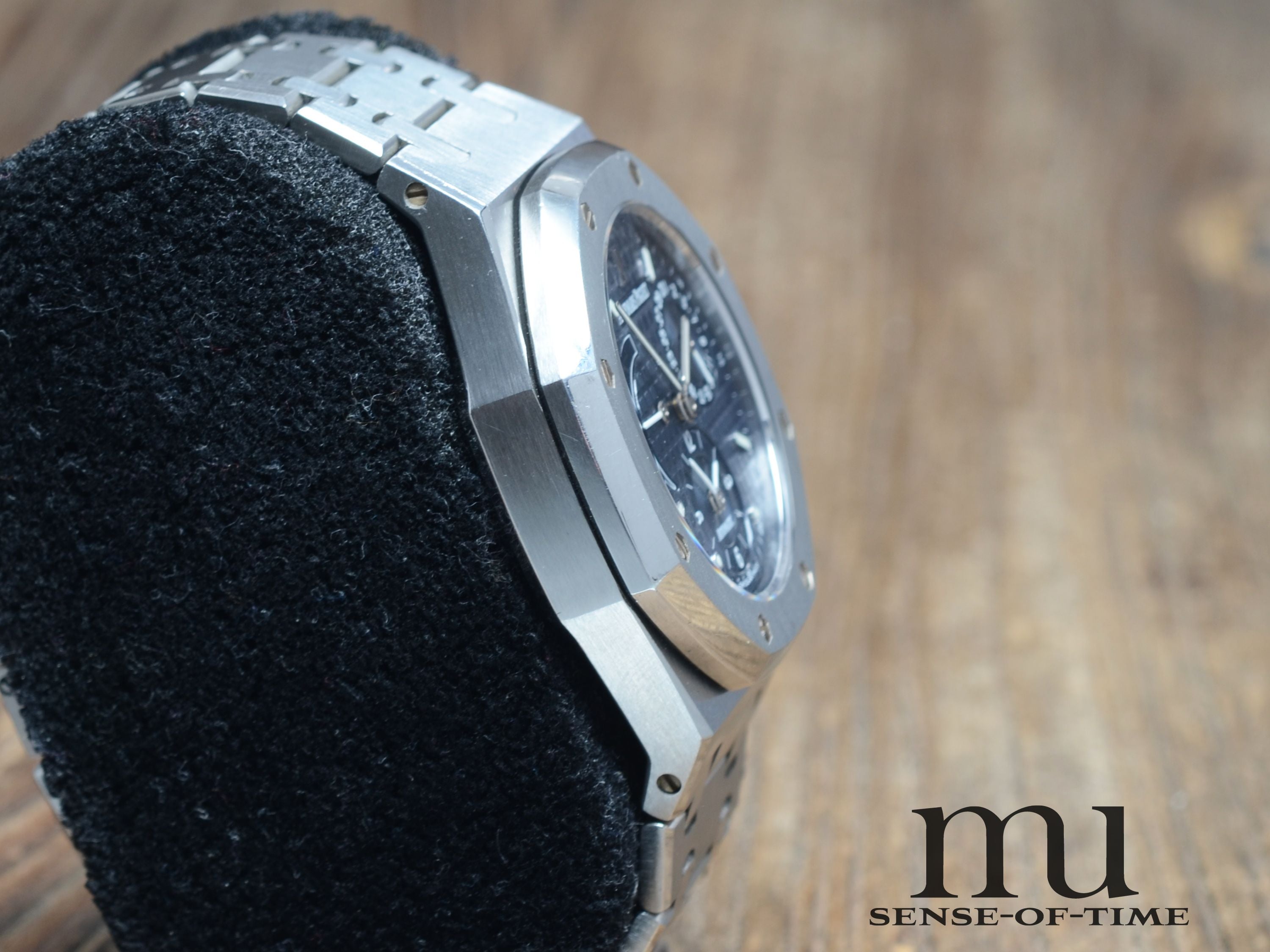 Audemars Piguet Royal Oak Dual Time Blue Dial, Ref.: 25730ST