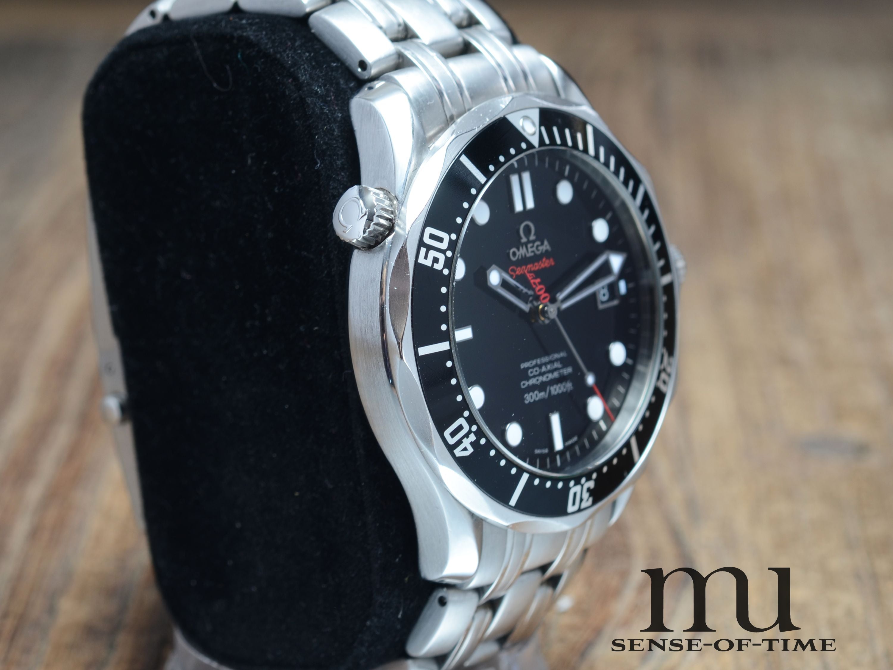 Omega Seamaster Prof. James Bond 007 Limited Edition, Ref.: 212.30.41.20.01.001