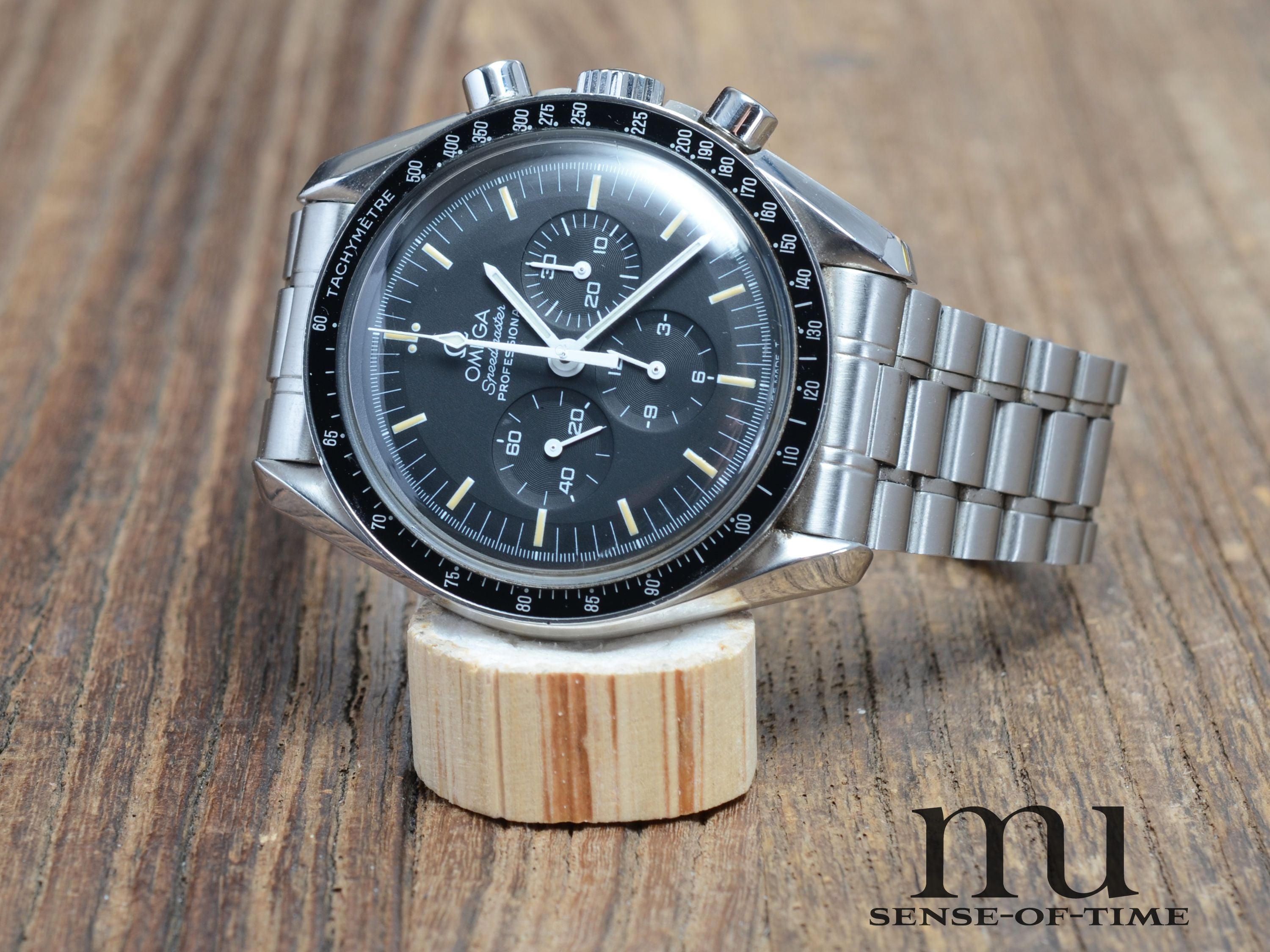 Omega Speedmaster Vintage Tritium Display Back