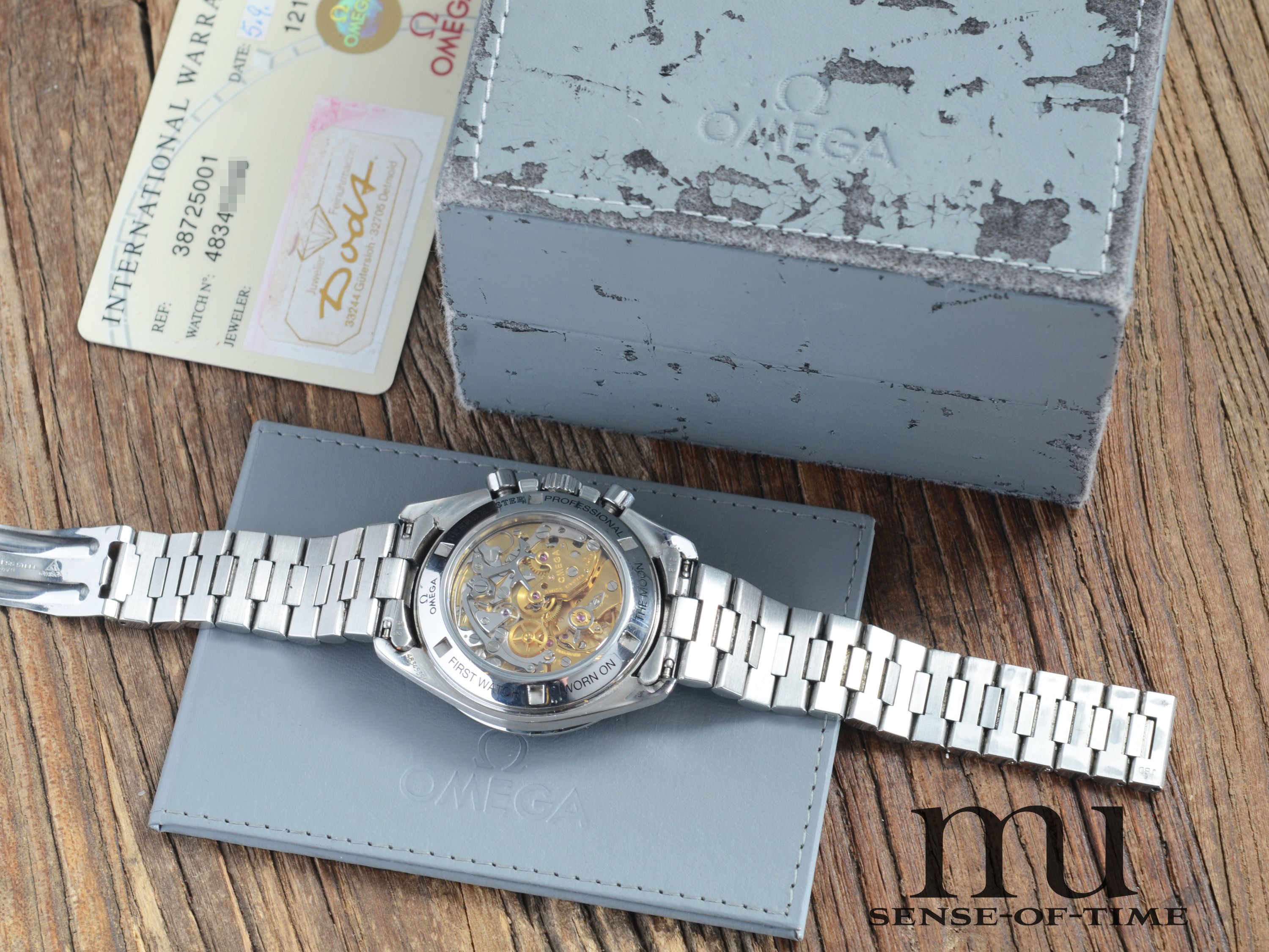Omega Speedmaster Vintage Tritium Display Back
