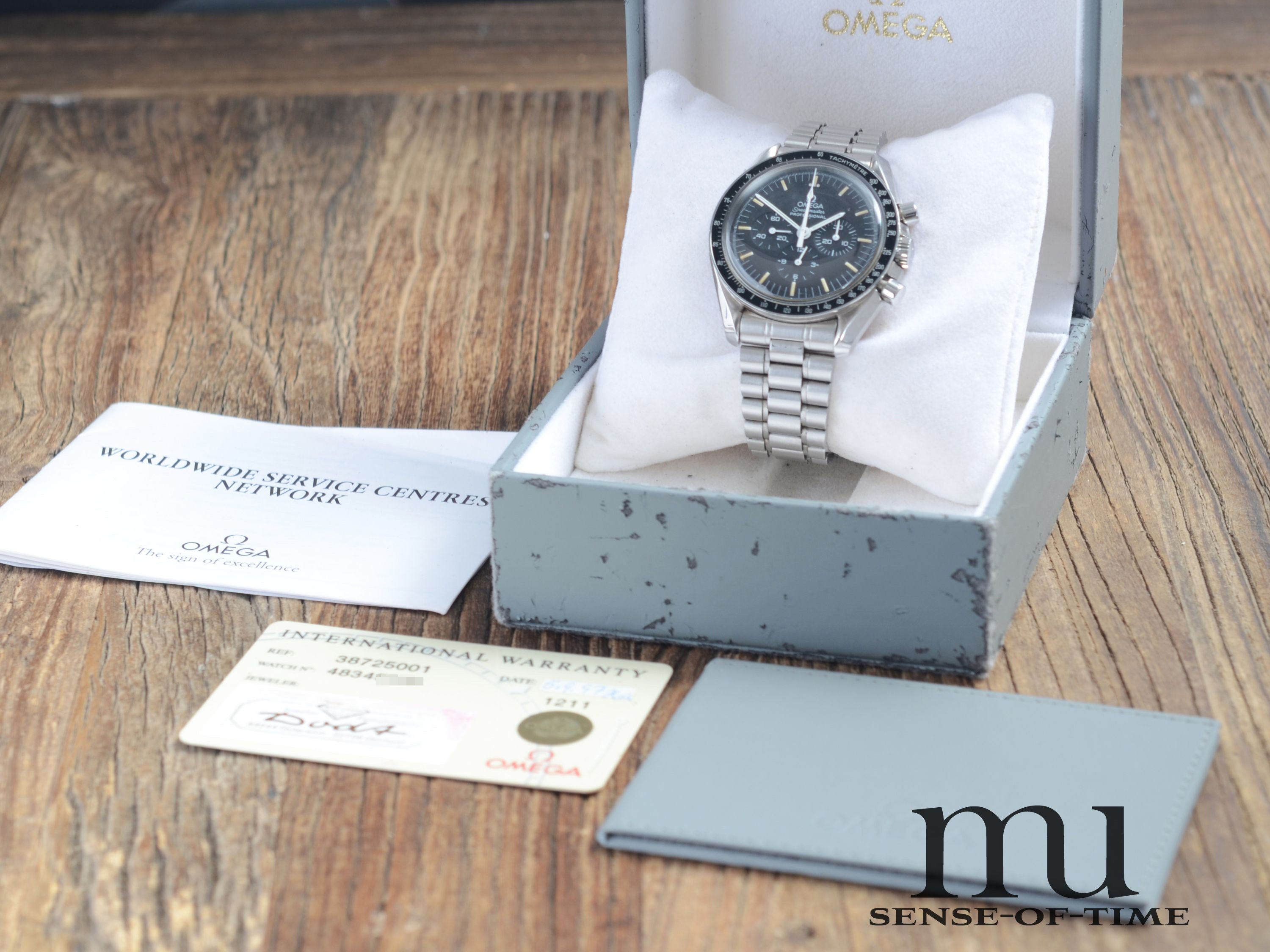 Omega Speedmaster Vintage Tritium Display Back