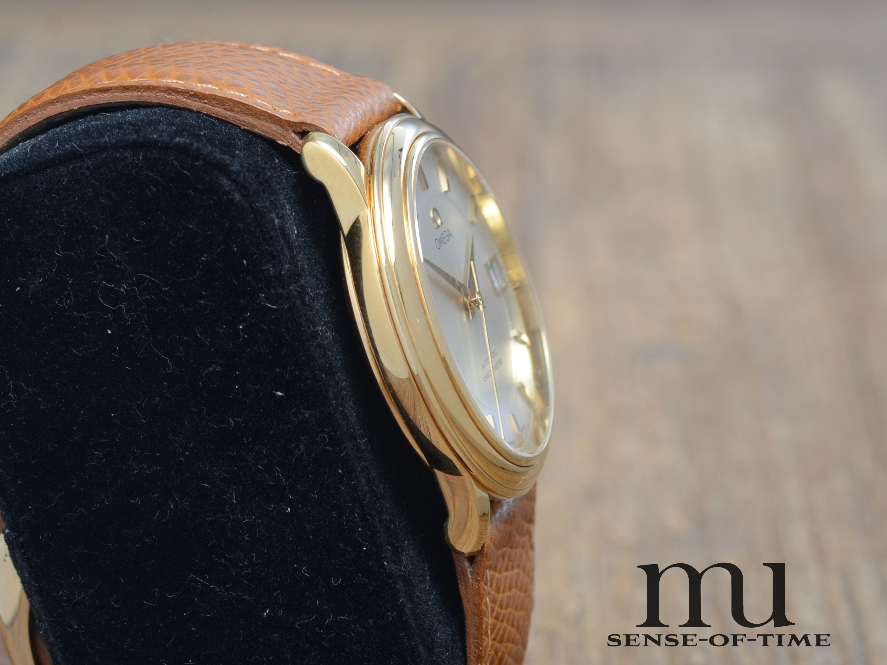 Omega deVille Prestige 18kt Gold Automatic Chronometer