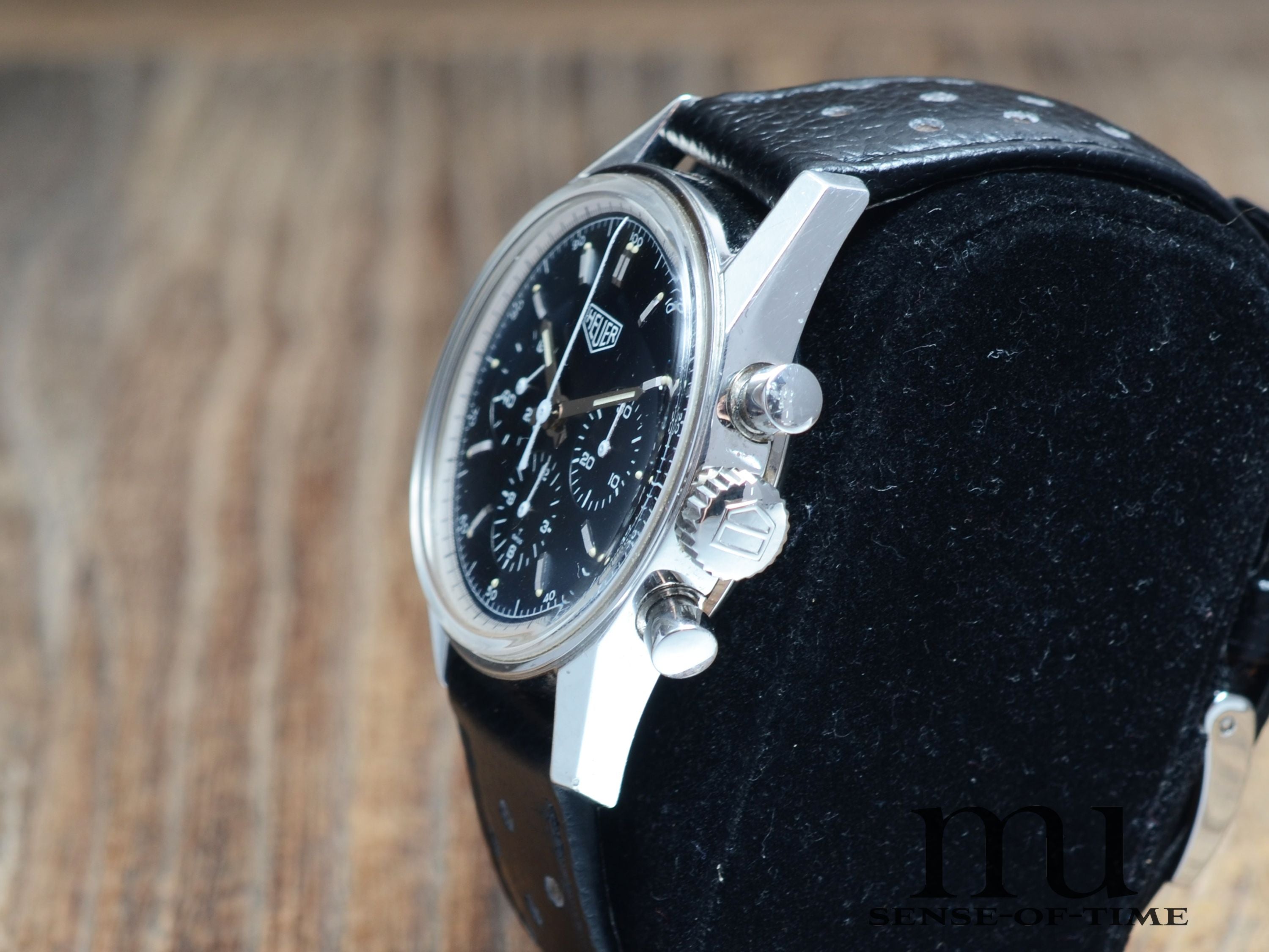 Heuer Carrera 1964 Re-Edition Lemania Handaufzug, LC100