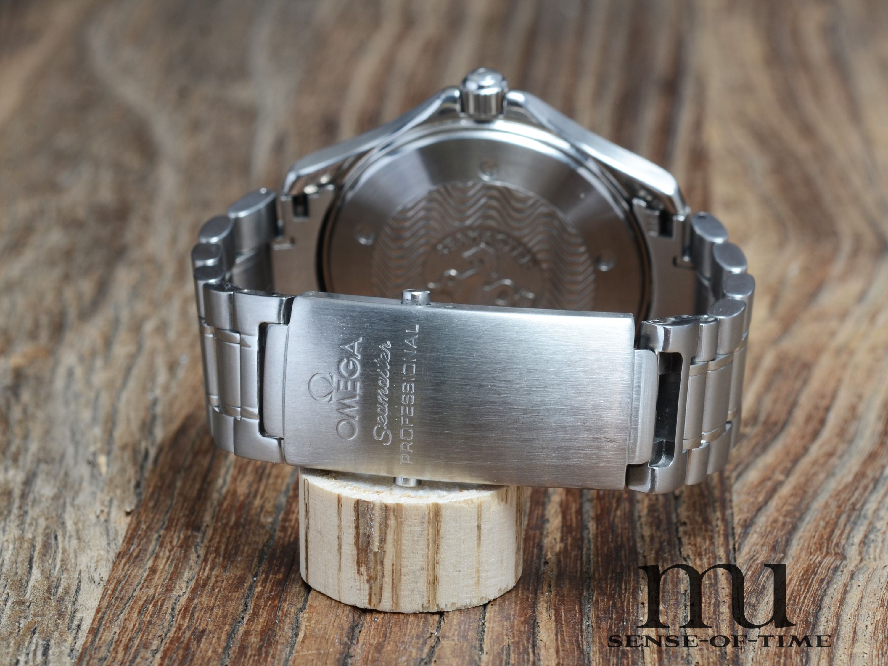 Omega Seamaster Professional Electric Blue, Ref.: 2255.80.00