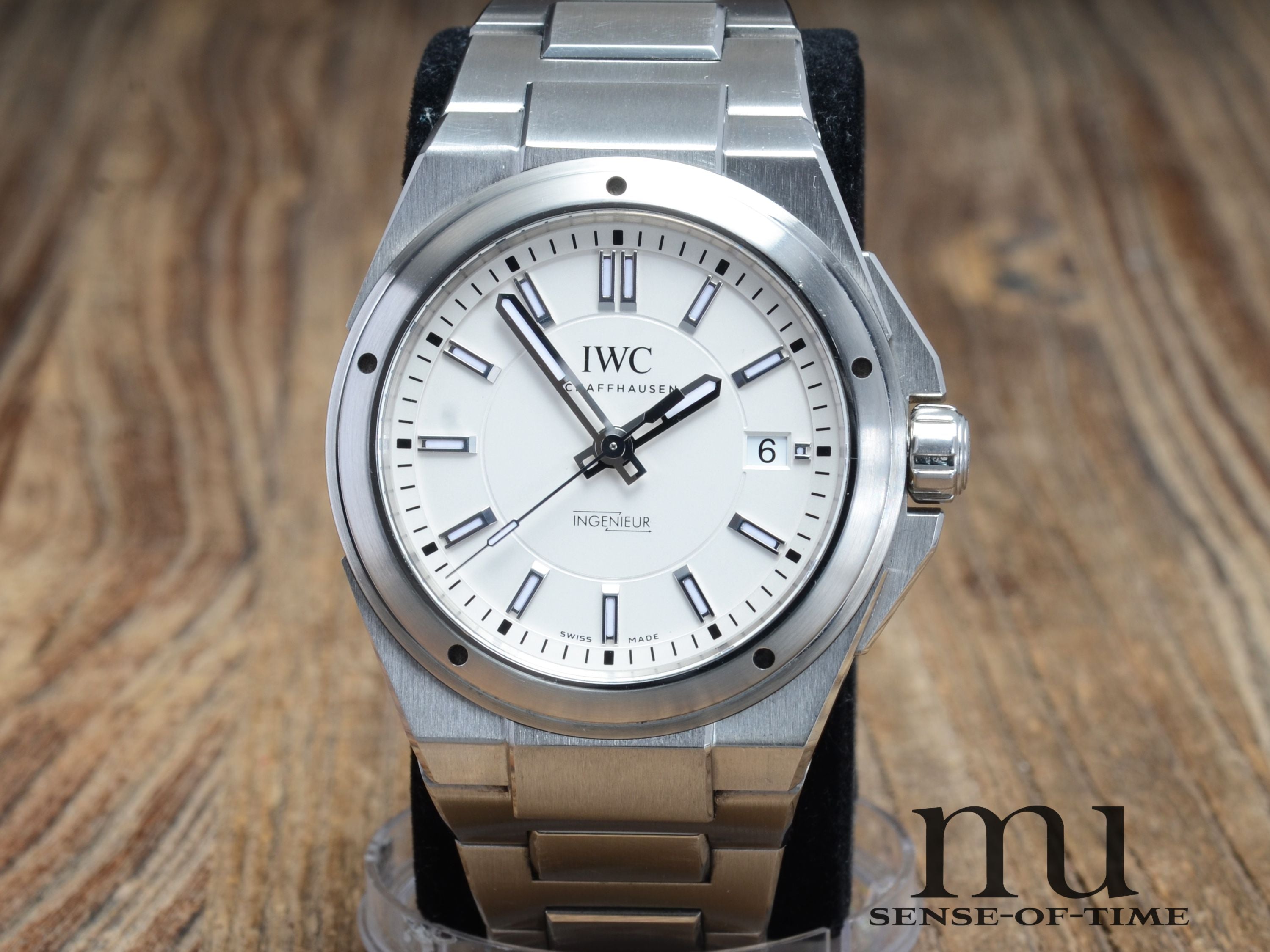 IWC Ingenieur Automatik, IW323904