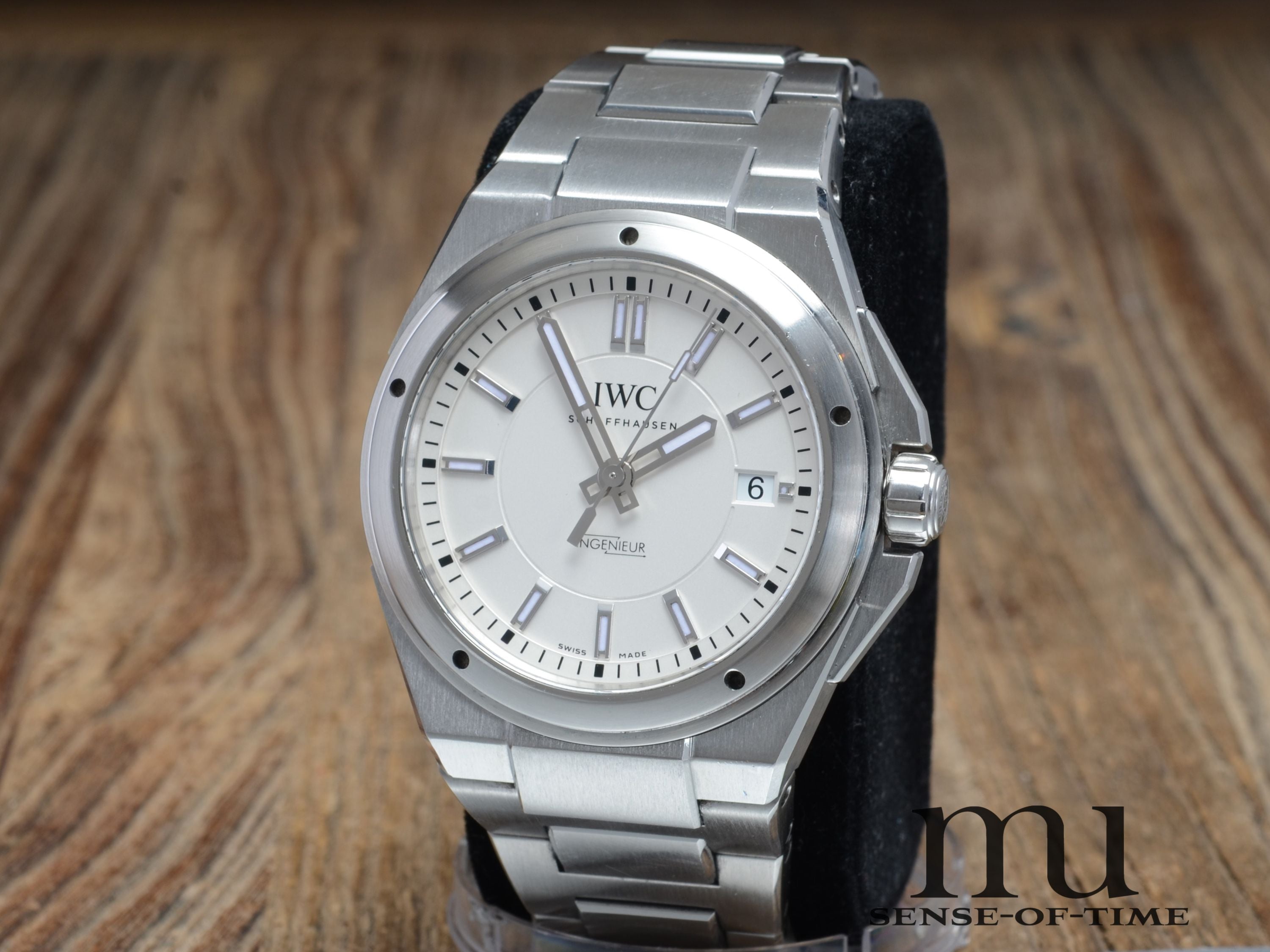 IWC Ingenieur Automatik, IW323904