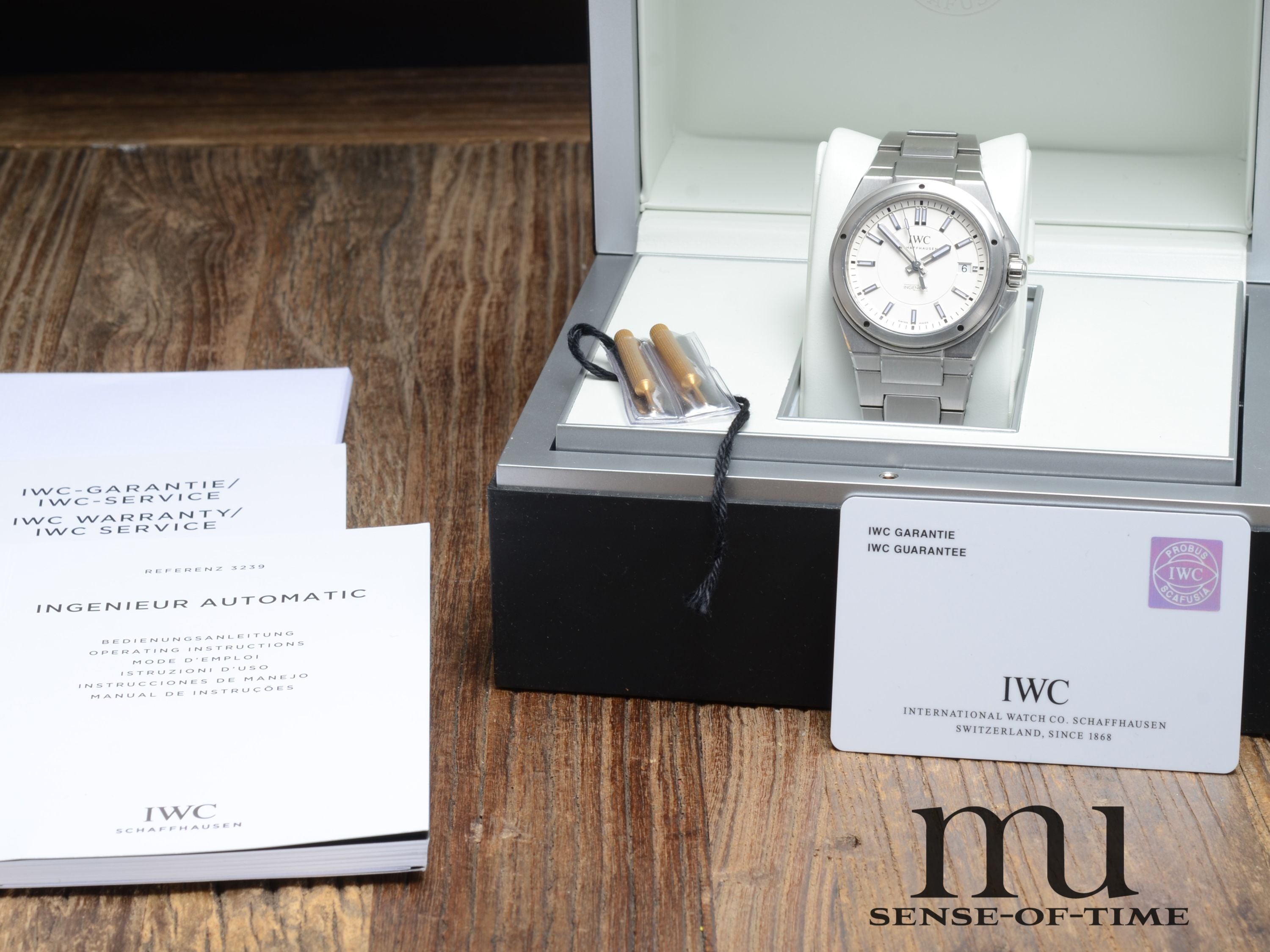 IWC Ingenieur Automatik, IW323904