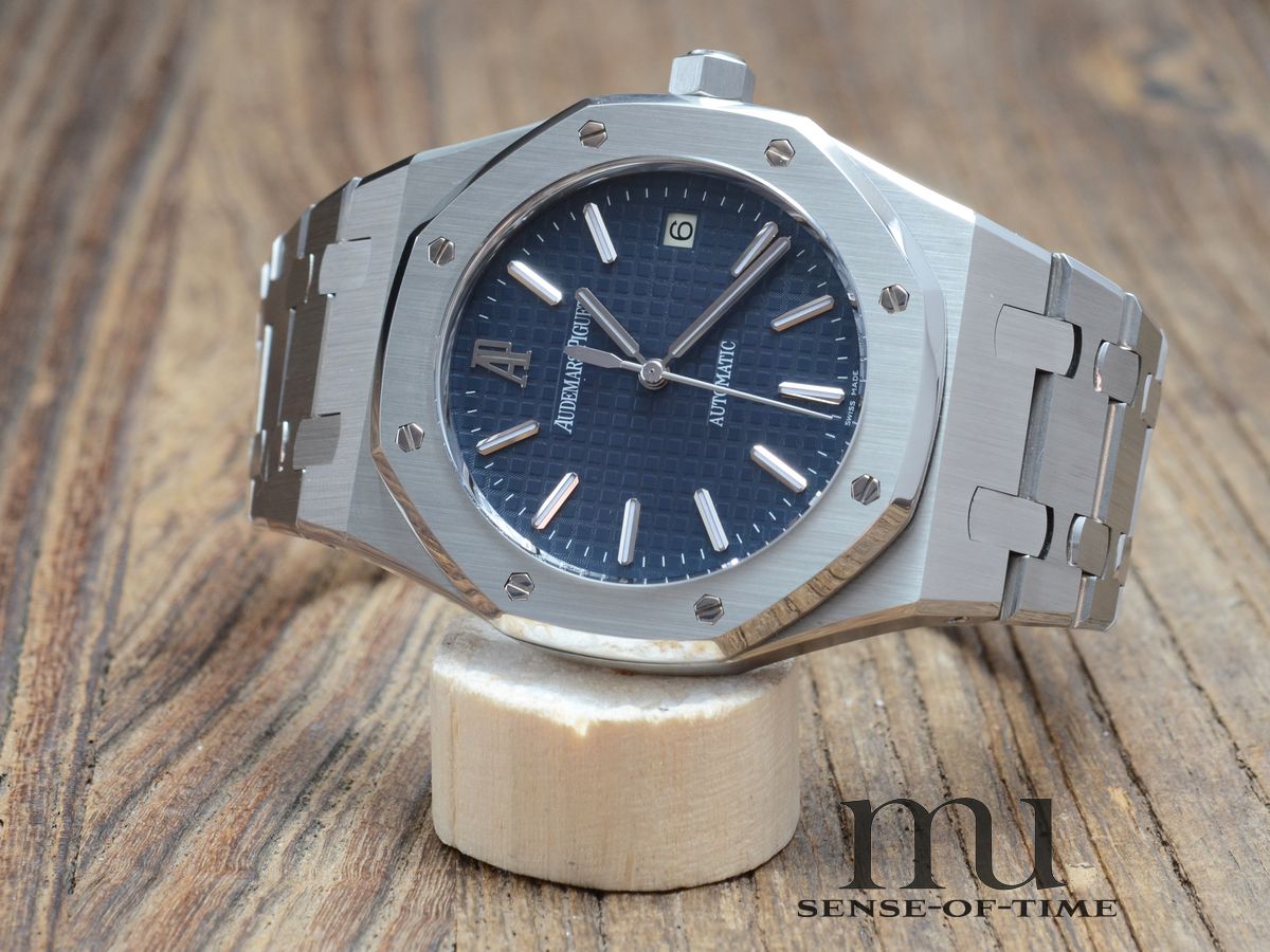 Audemars Piguet Royal Oak Ref.: 15300 Blue Boutique Dial F-Serie