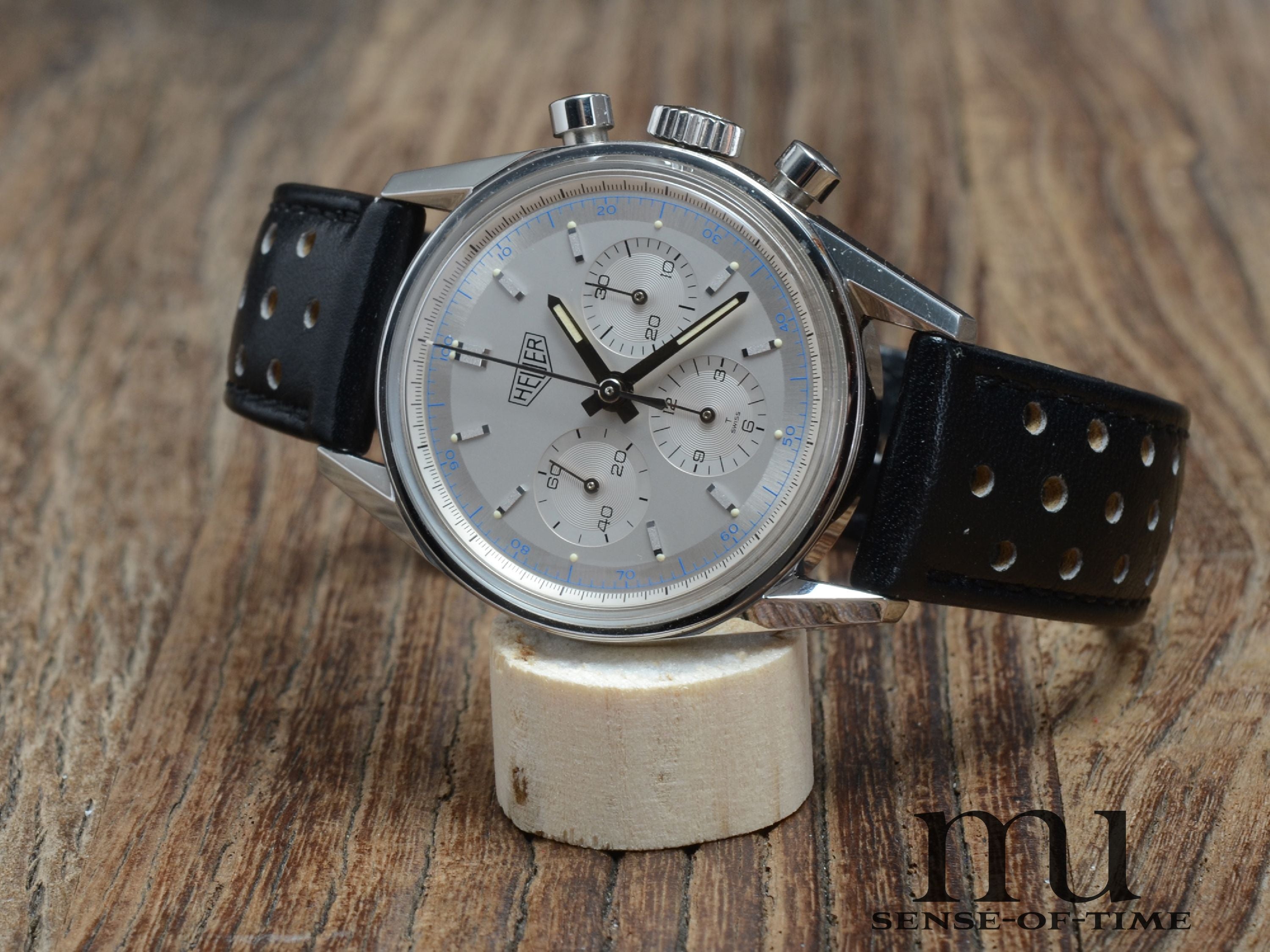 Heuer Carrera 1964 Re-Edition Lemania Handaufzug