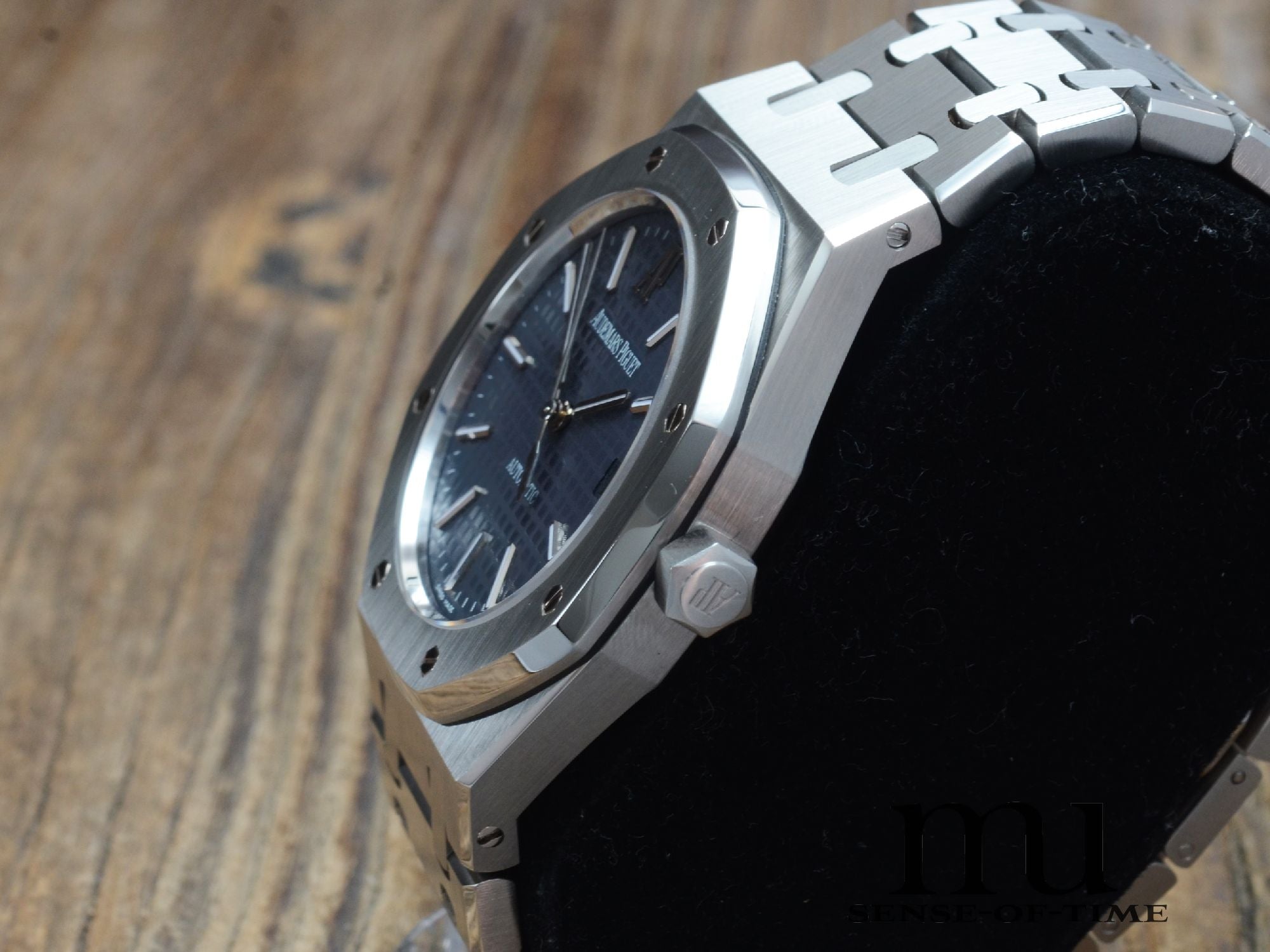 Audemars Piguet Royal Oak Ref.: 15300 Blue Boutique Dial F-Serie