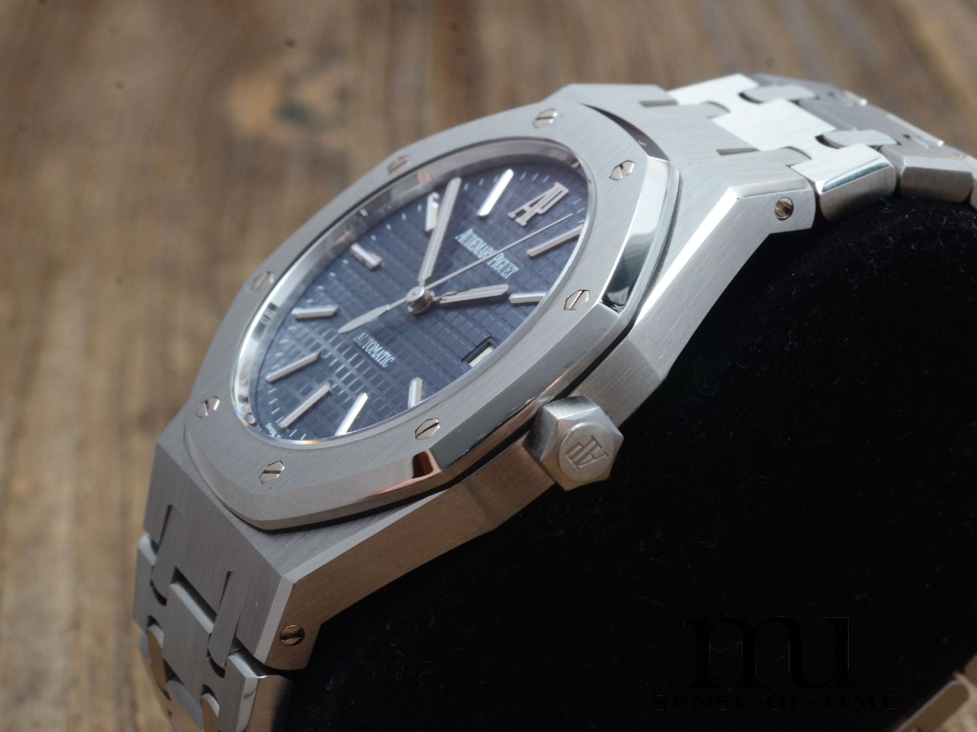 Audemars Piguet Royal Oak Ref.: 15300 Blue Boutique Dial F-Serie