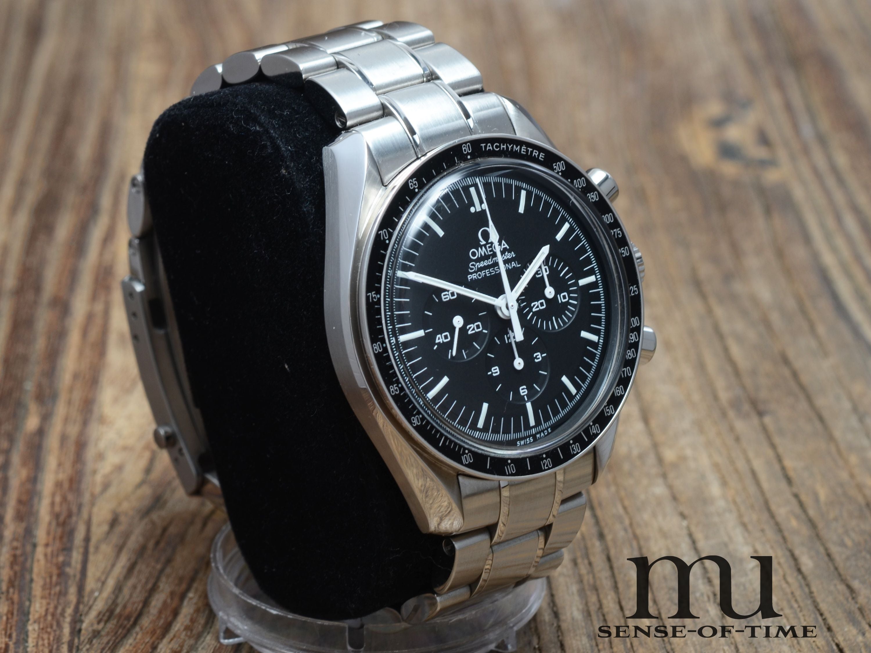 Omega Speedmaster Professional Moonwatch, LC 100, Ref.: 311.30.42.30.01.005