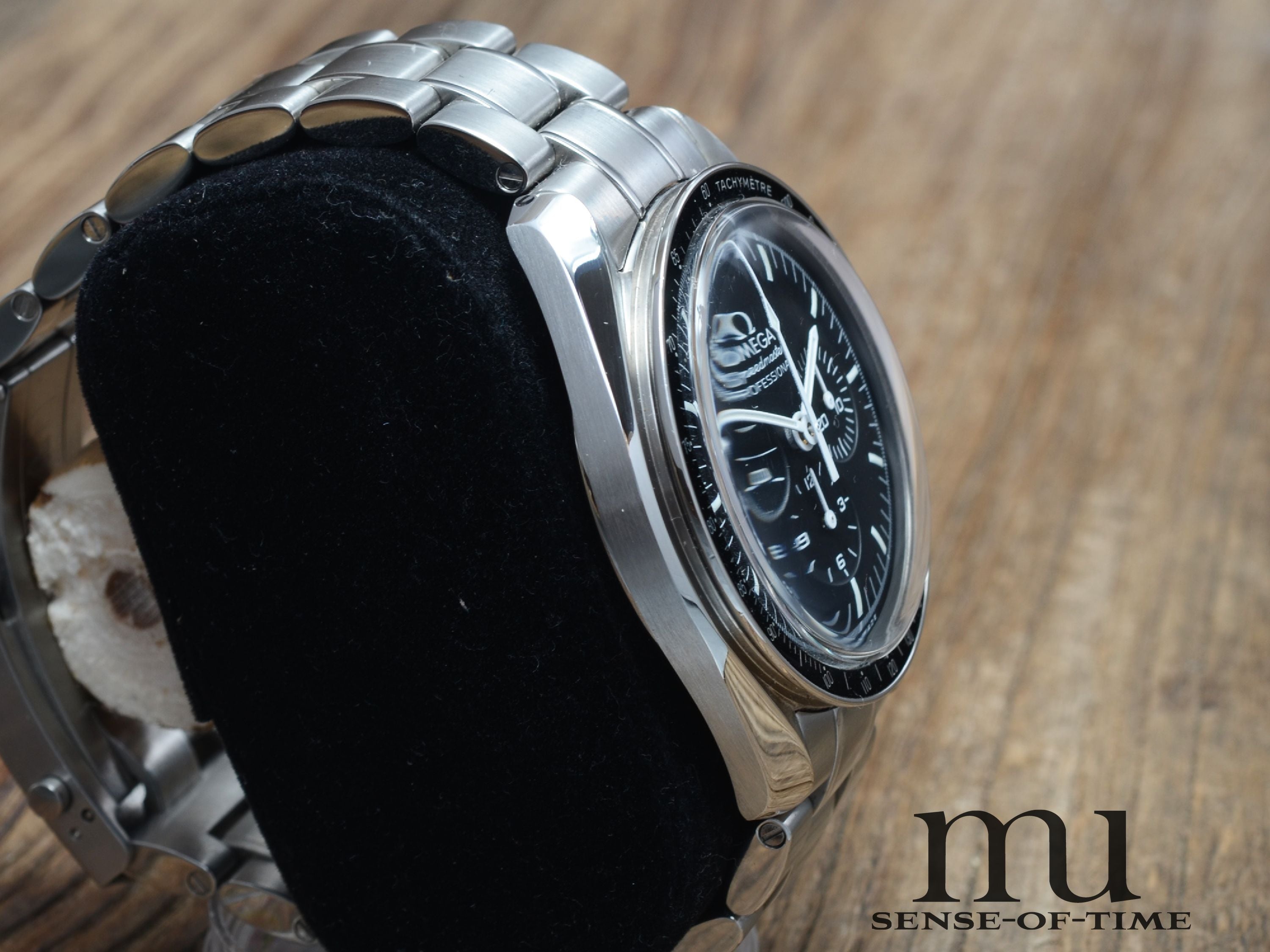 Omega Speedmaster Professional Moonwatch, LC 100, Ref.: 311.30.42.30.01.005