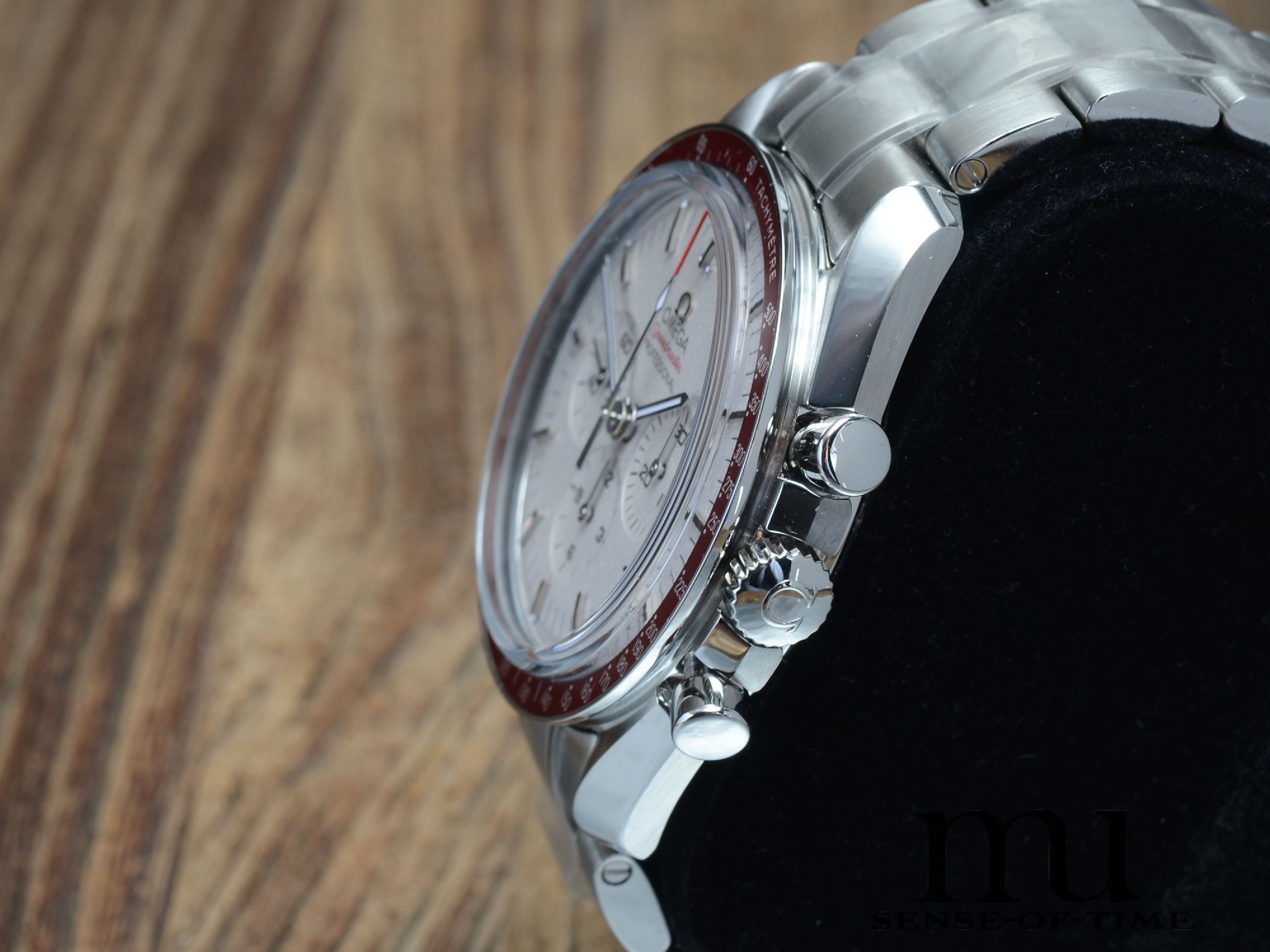 Omega Speedmaster Rising Sun Limited Edition Olympia, neu, Ref.: 522.30.42.30.06.001