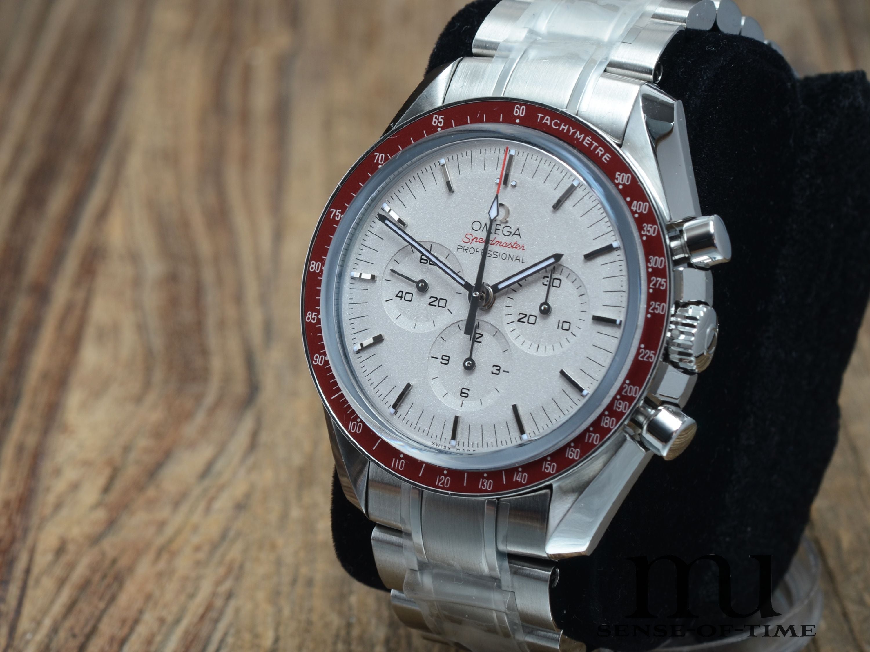 Omega Speedmaster Rising Sun Limited Edition Olympia, neu, Ref.: 522.30.42.30.06.001