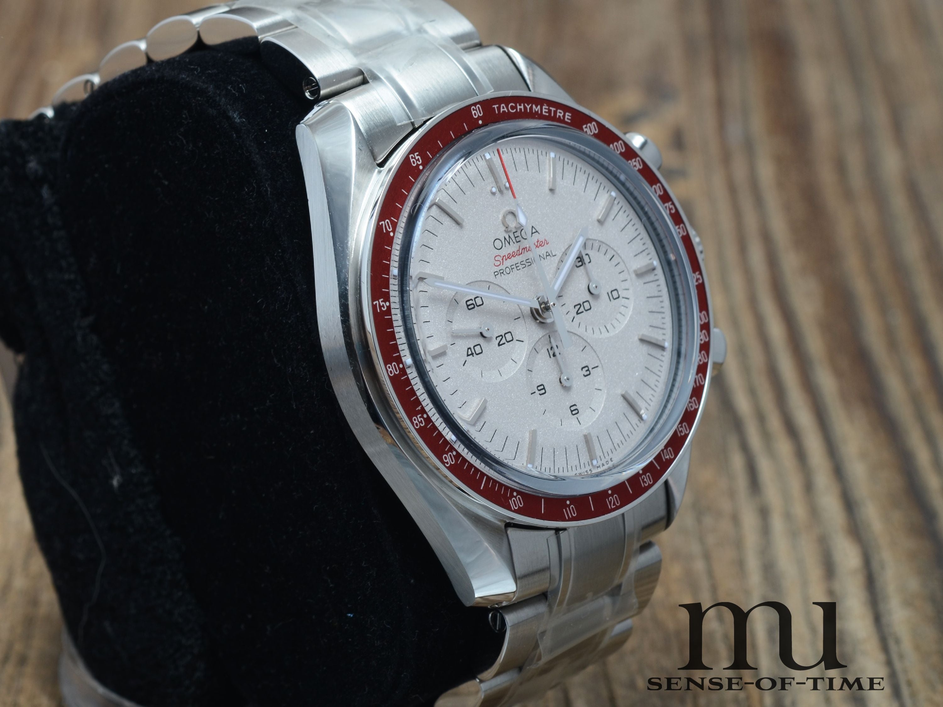 Omega Speedmaster Rising Sun Limited Edition Olympia, neu, Ref.: 522.30.42.30.06.001