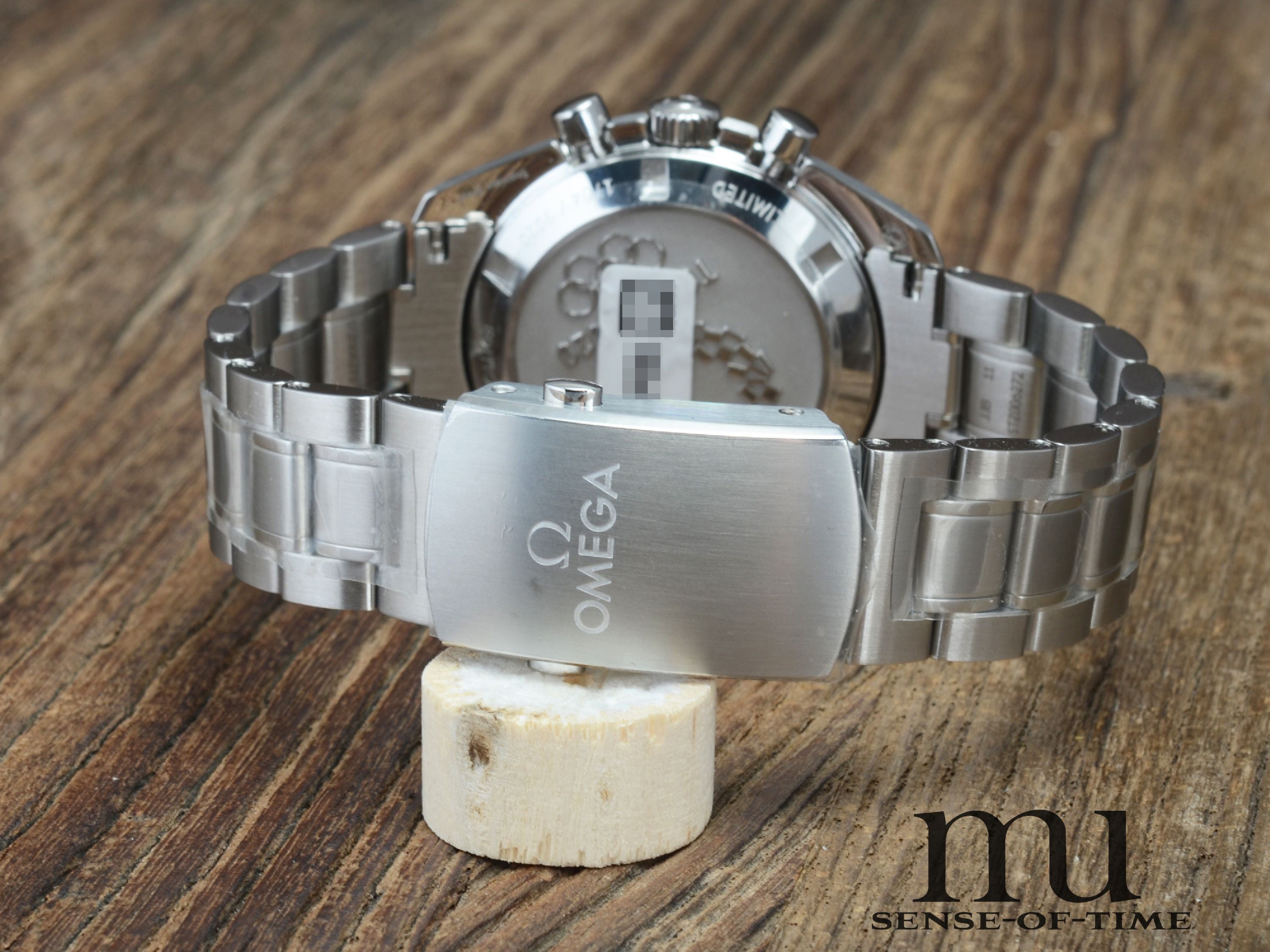 Omega Speedmaster Rising Sun Limited Edition Olympia, neu, Ref.: 522.30.42.30.06.001