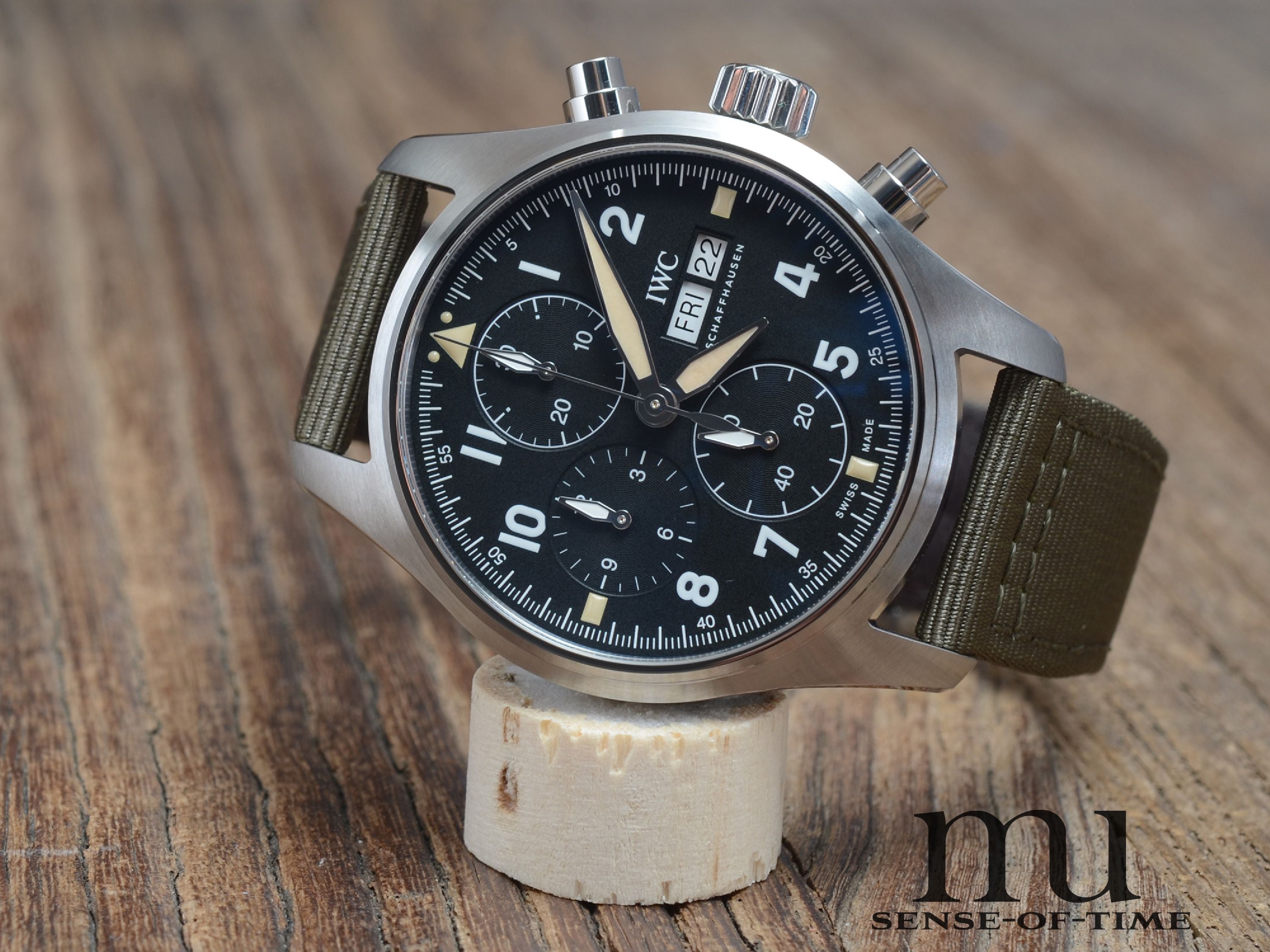 IWC Spitfire Fliegerchronogaph Pilot's Watch, neu