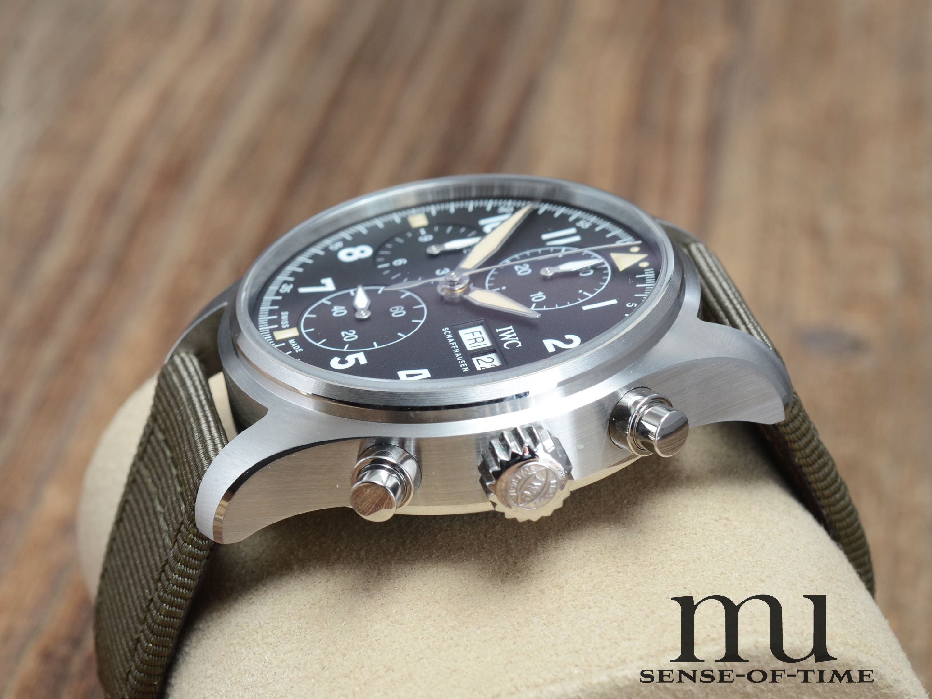 IWC Spitfire Fliegerchronogaph Pilot's Watch, neu