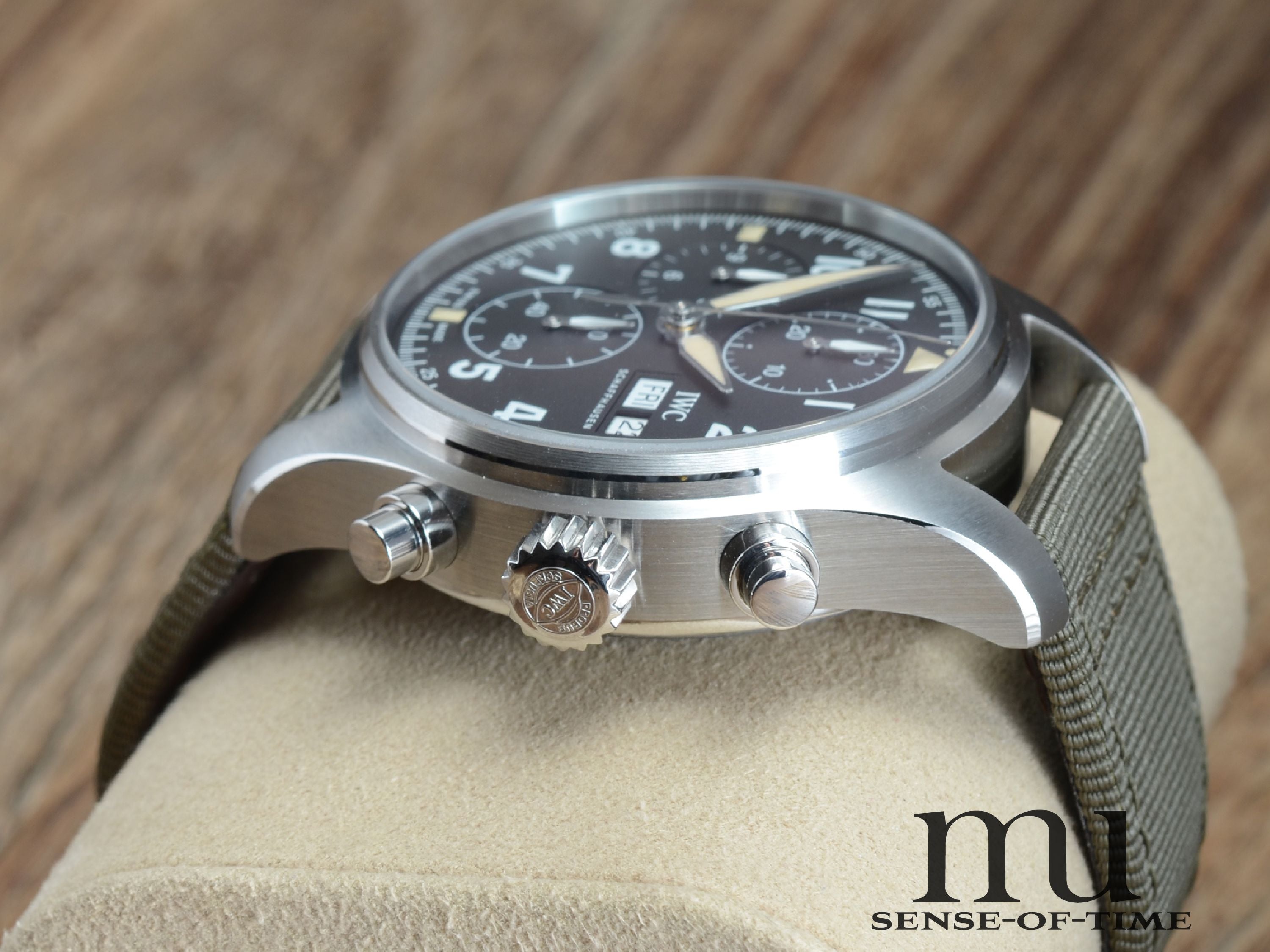 IWC Spitfire Fliegerchronogaph Pilot's Watch, neu