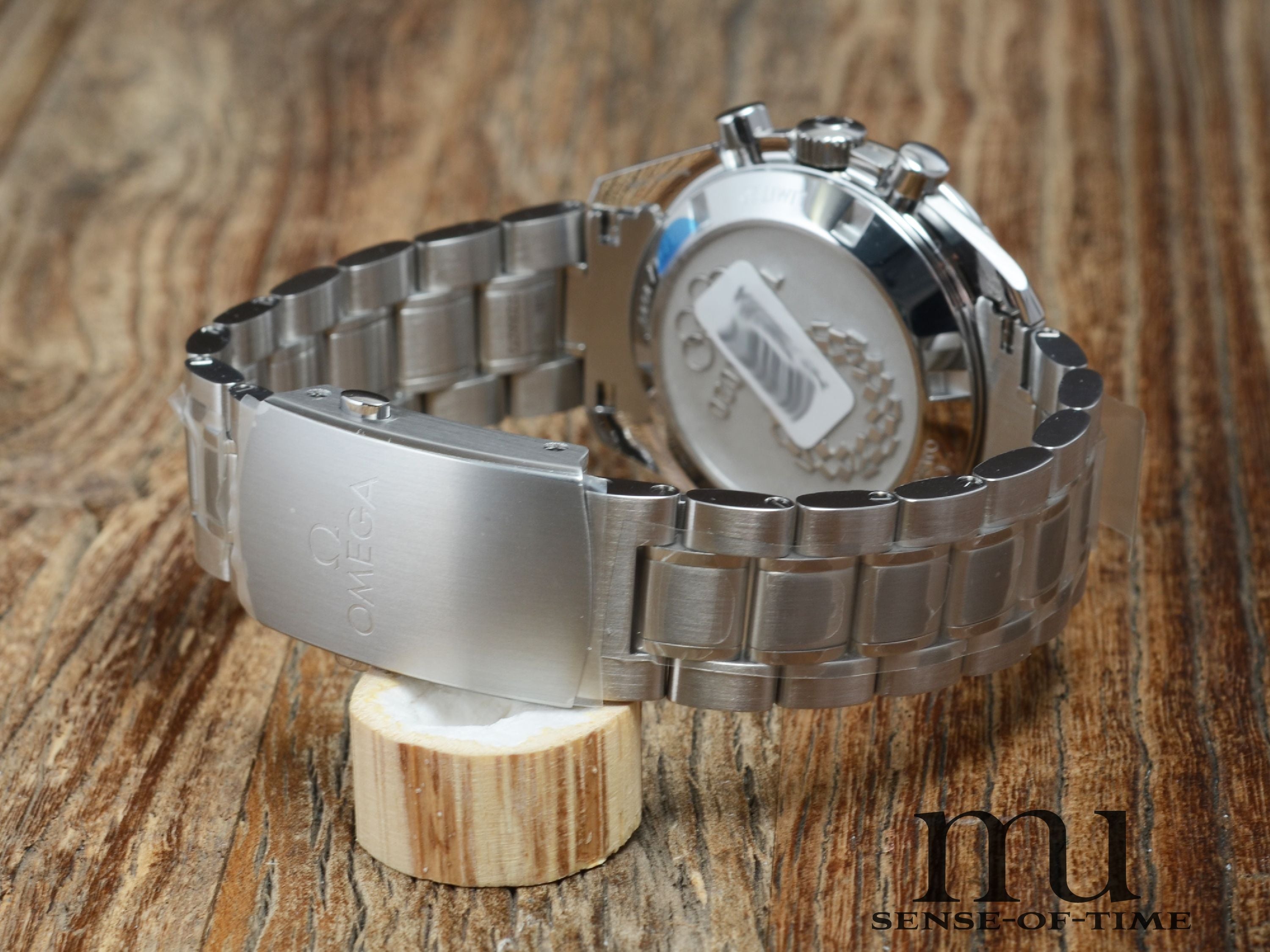 Omega Speedmaster Rising Sun Limited Edition Olympia, neu