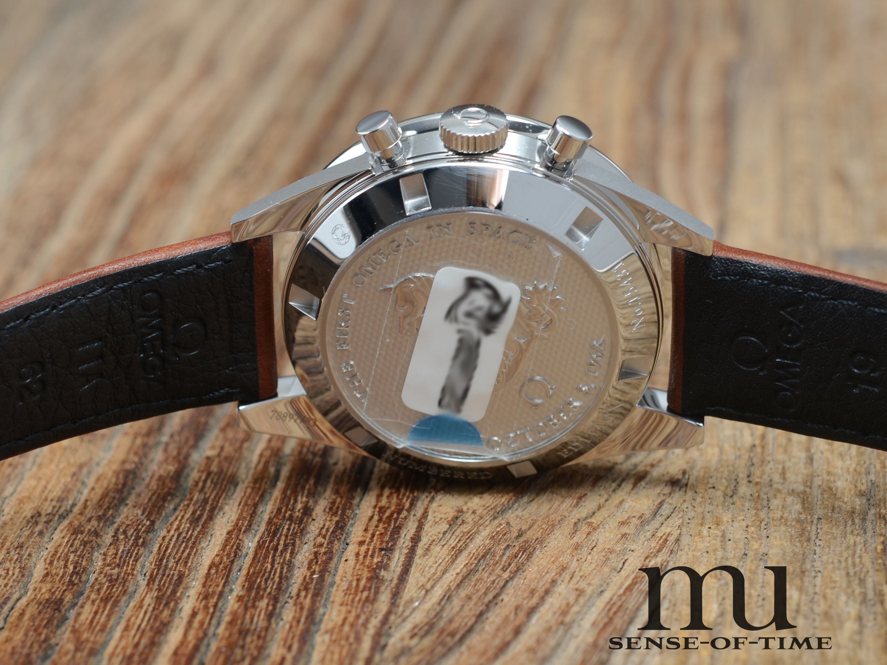 Omega Speedmaster First Omega In Space (FOIS), discontinued, neu aus 2021