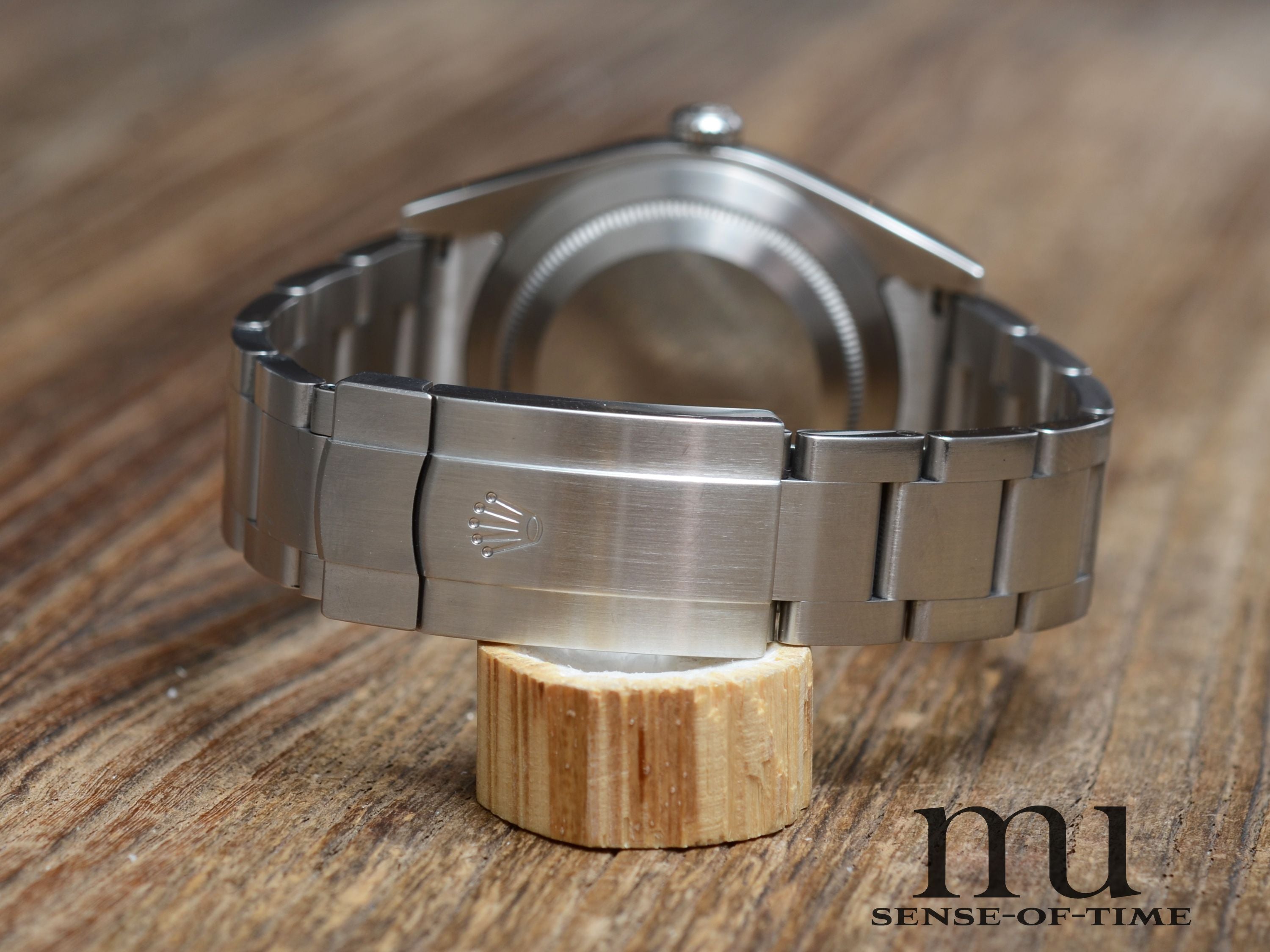 Rolex Oyster Perpetual 39mm, Weißes Zifferblatt, Ref. 114300