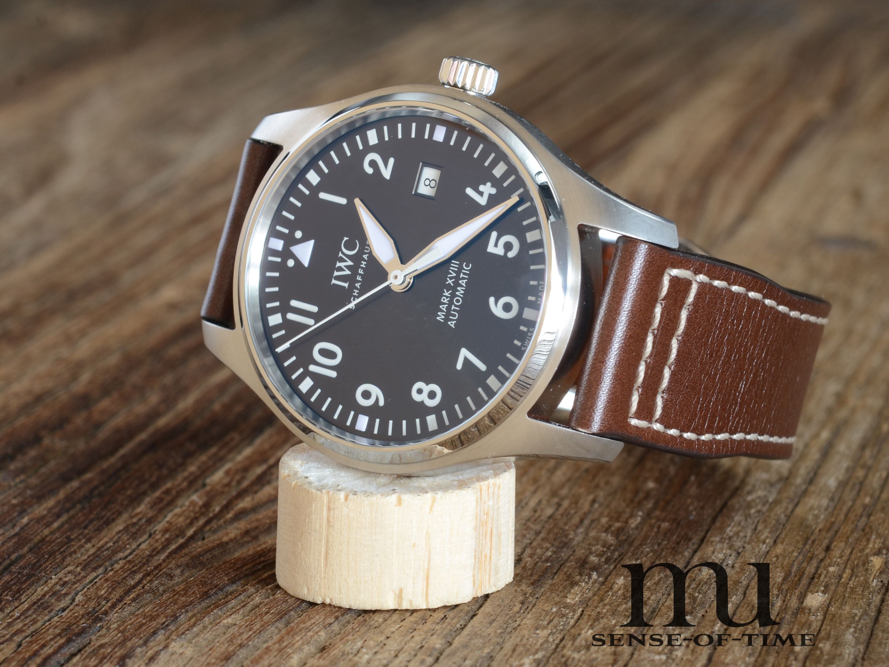 IWC Mark XVIII Spitfire Fliegeruhr Saint-Exupery Pilot's Watch, Ref.: IW327003 Brown Dial