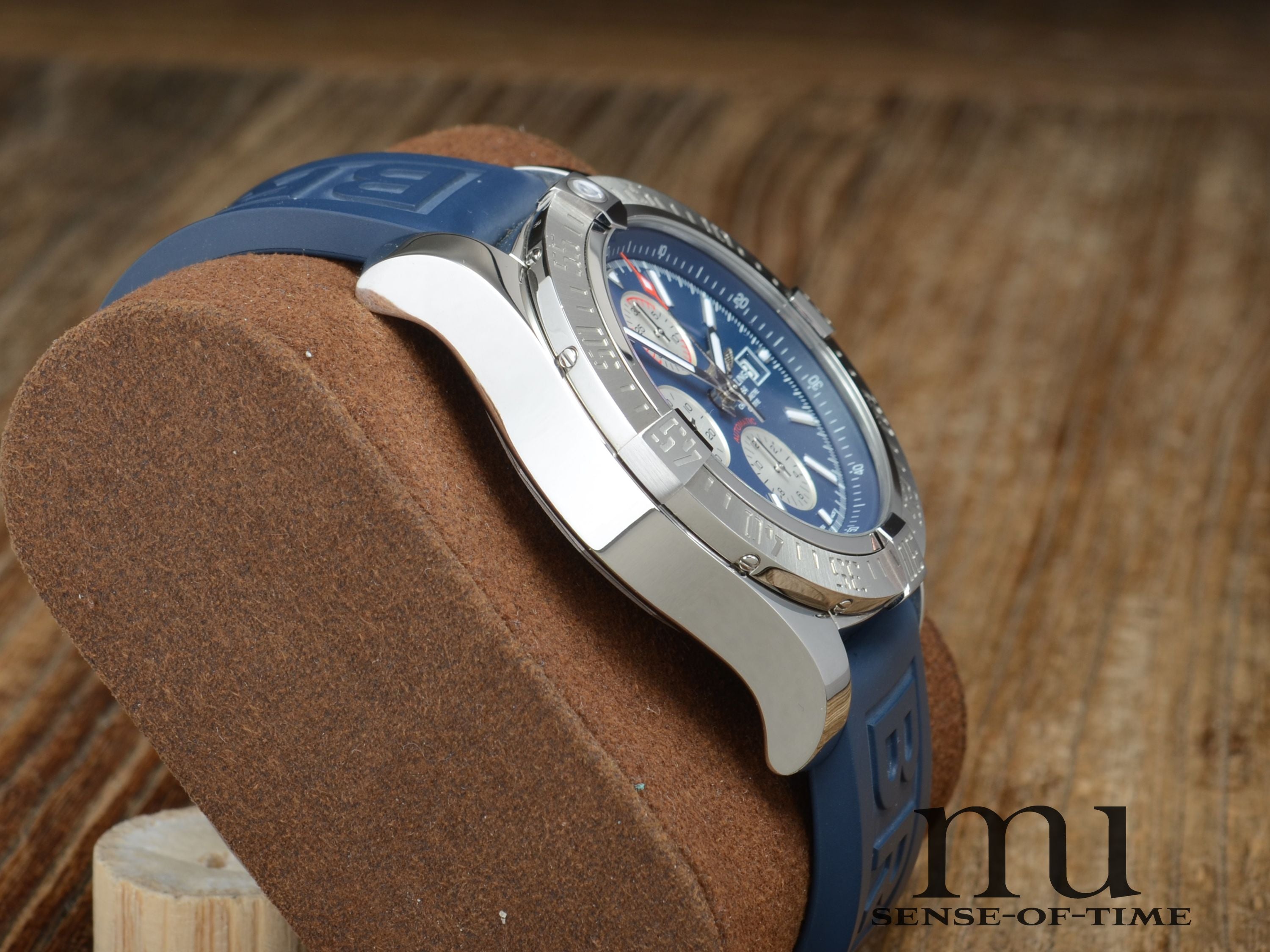 Breitling Super Avenger II Chronograph Blaues Zifferblatt 48mm, Ref.: A13371