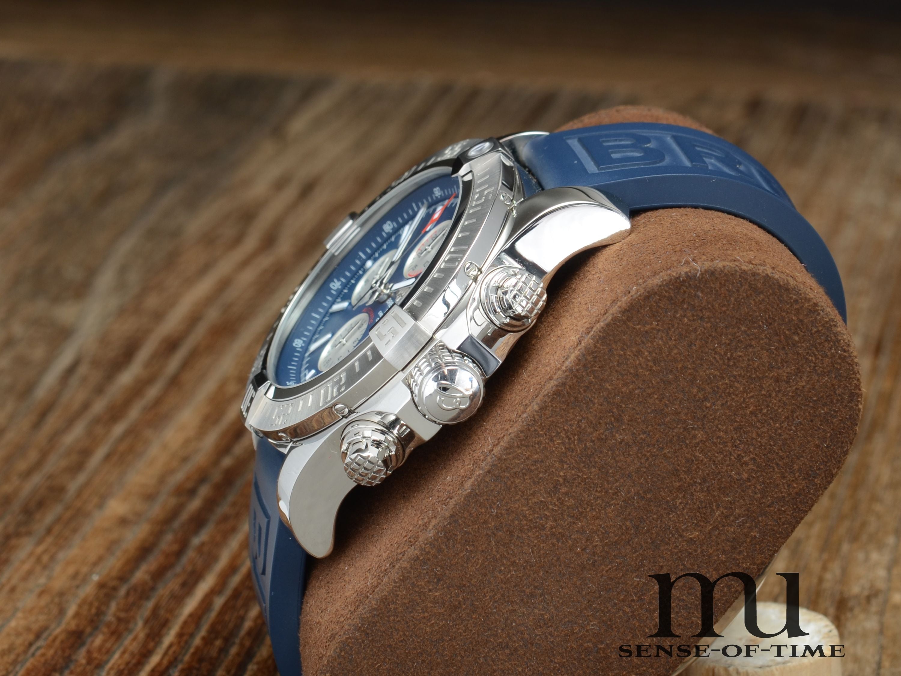 Breitling Super Avenger II Chronograph Blaues Zifferblatt 48mm, Ref.: A13371