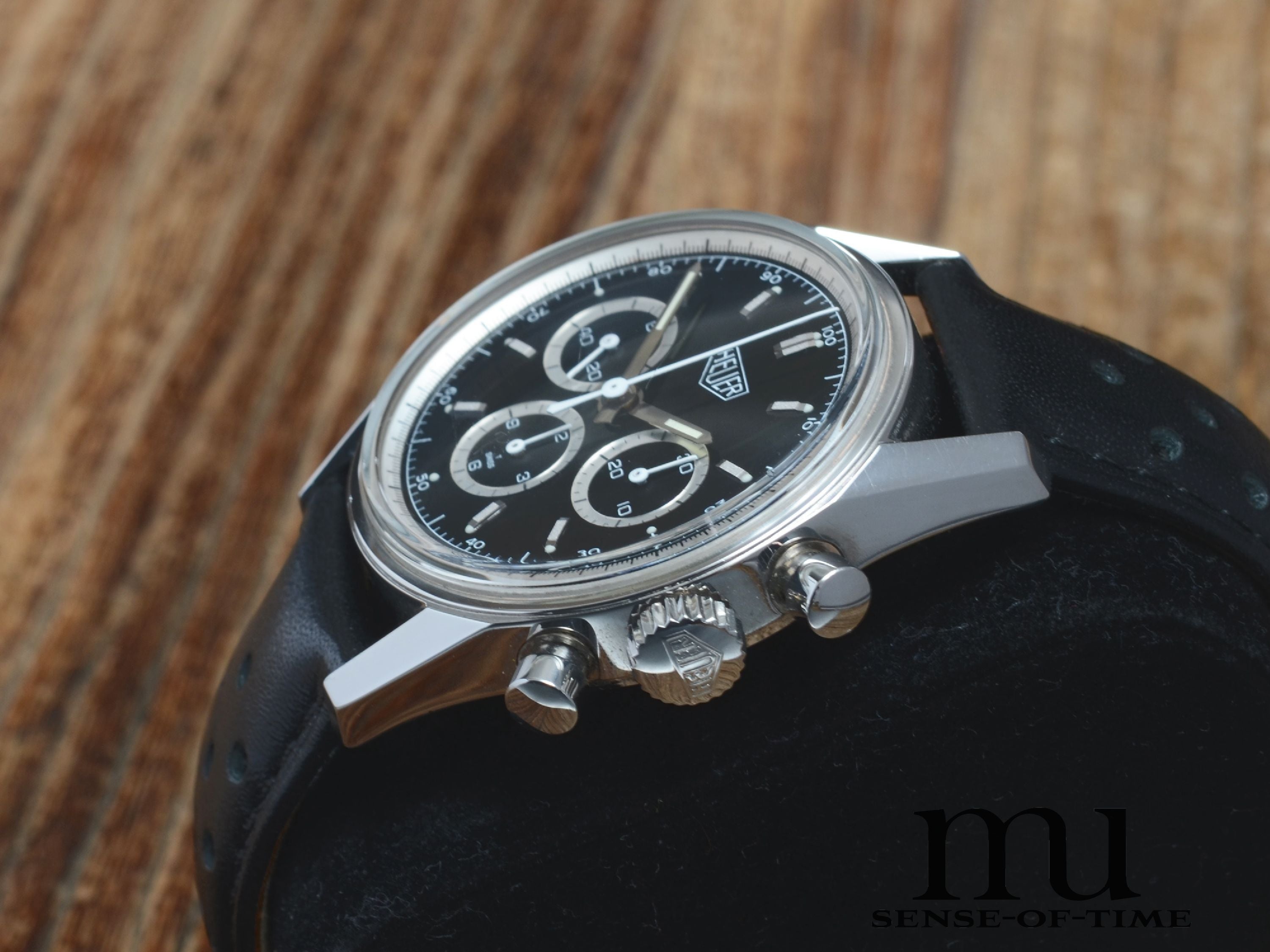 Heuer Carrera 1964 Re-Edition Racing Lemania Handaufzug