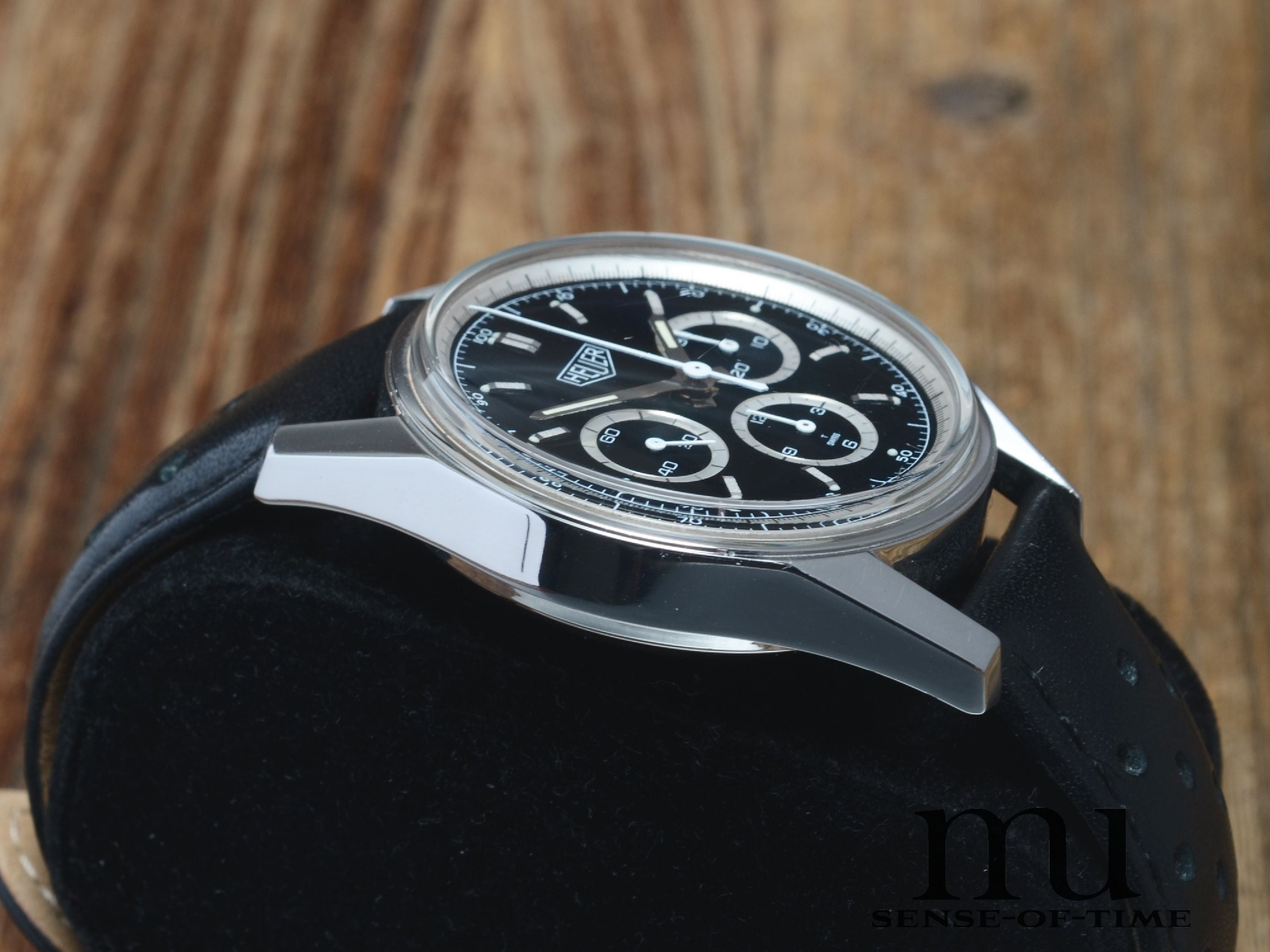 Heuer Carrera 1964 Re-Edition Racing Lemania Handaufzug