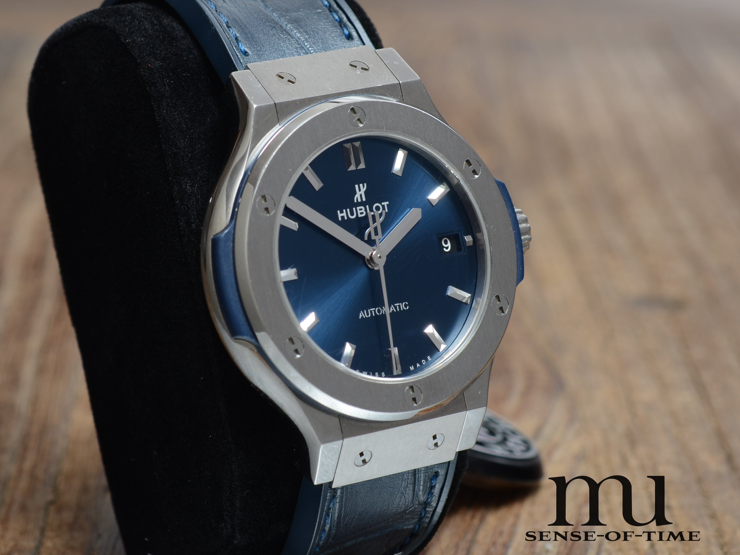 Hublot Classic Fusion, Medium 38mm, Blaues Zifferblatt, Ref.: 565.NX.7170.LR