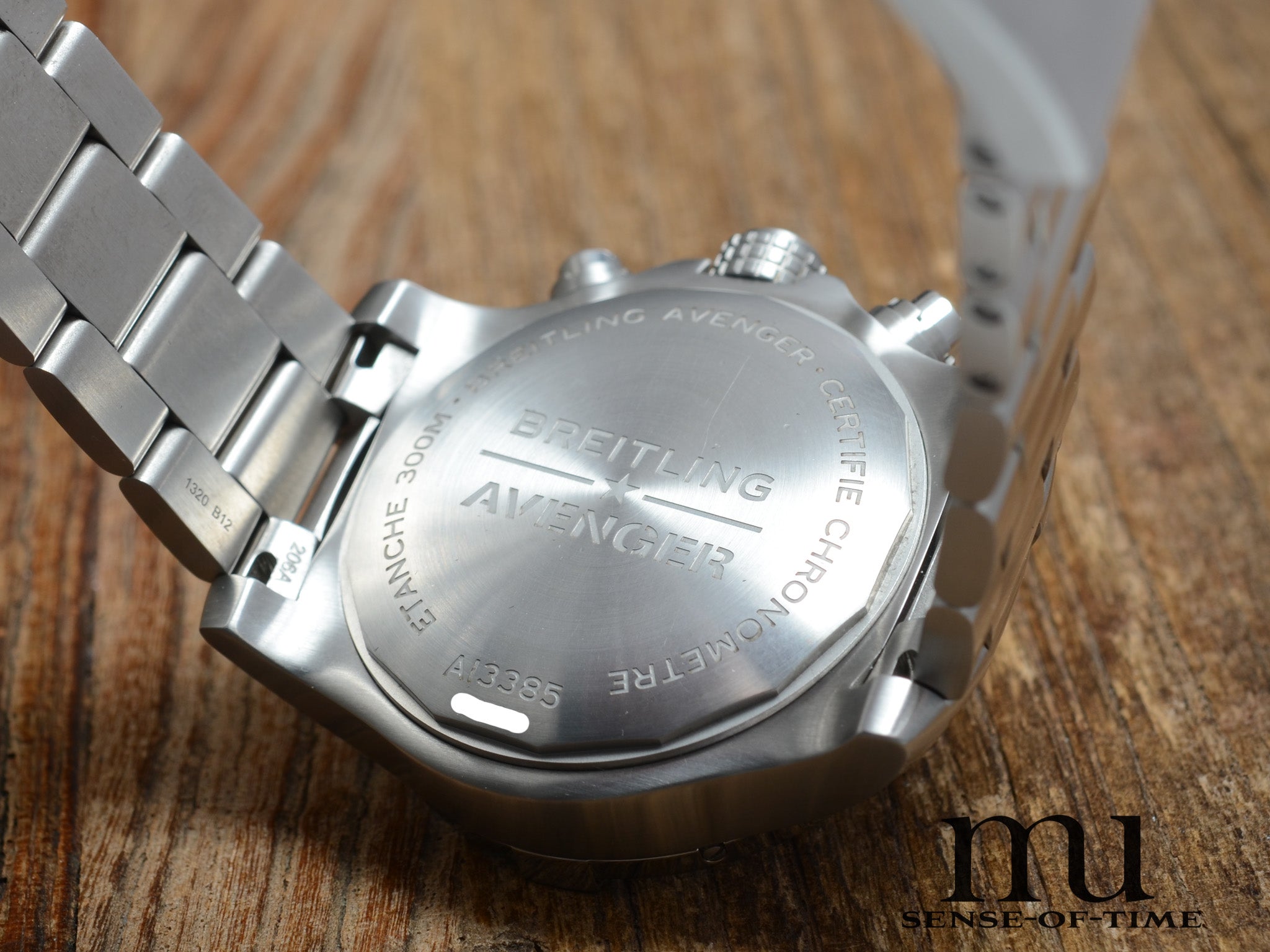Breitling Avenger Chronograph Blaues Zifferblatt 43mm, Ref.: A13385
