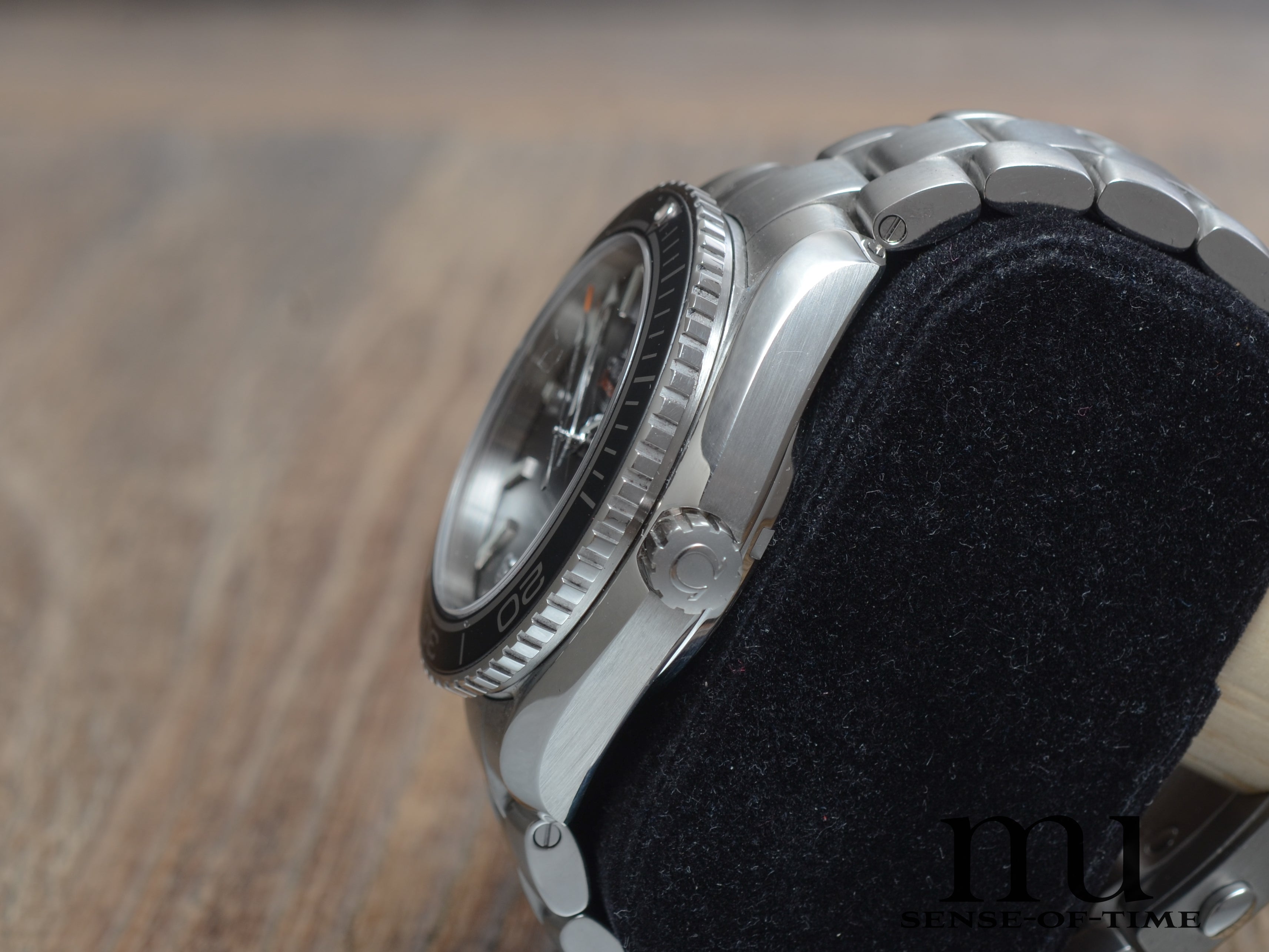 Omega Seamaster Planet Ocean mit Omega-Service 5/2026, Ref.: 232.30.42.21.01.001